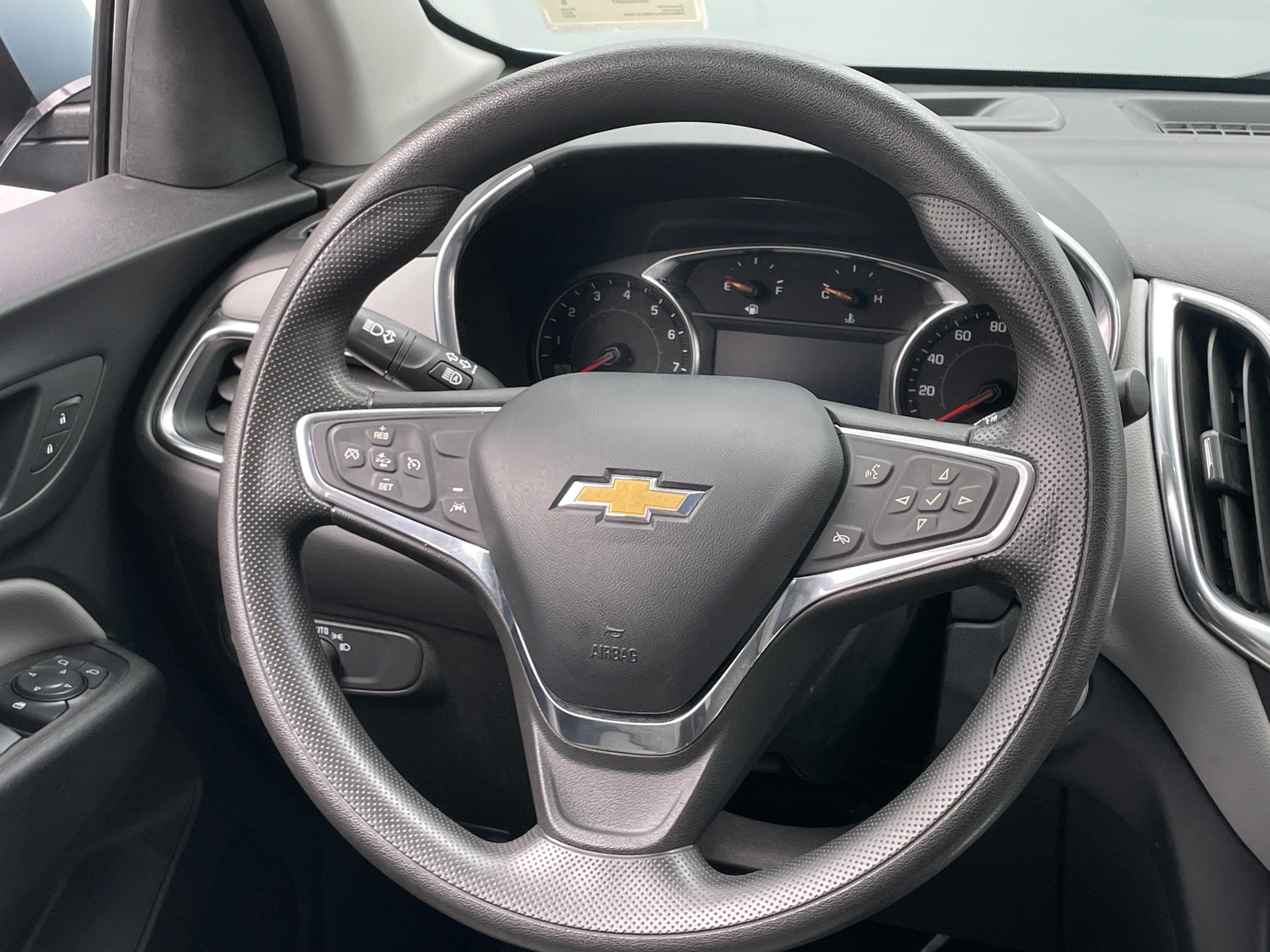Thumbnail: 2022 Chevrolet Equinox - 5