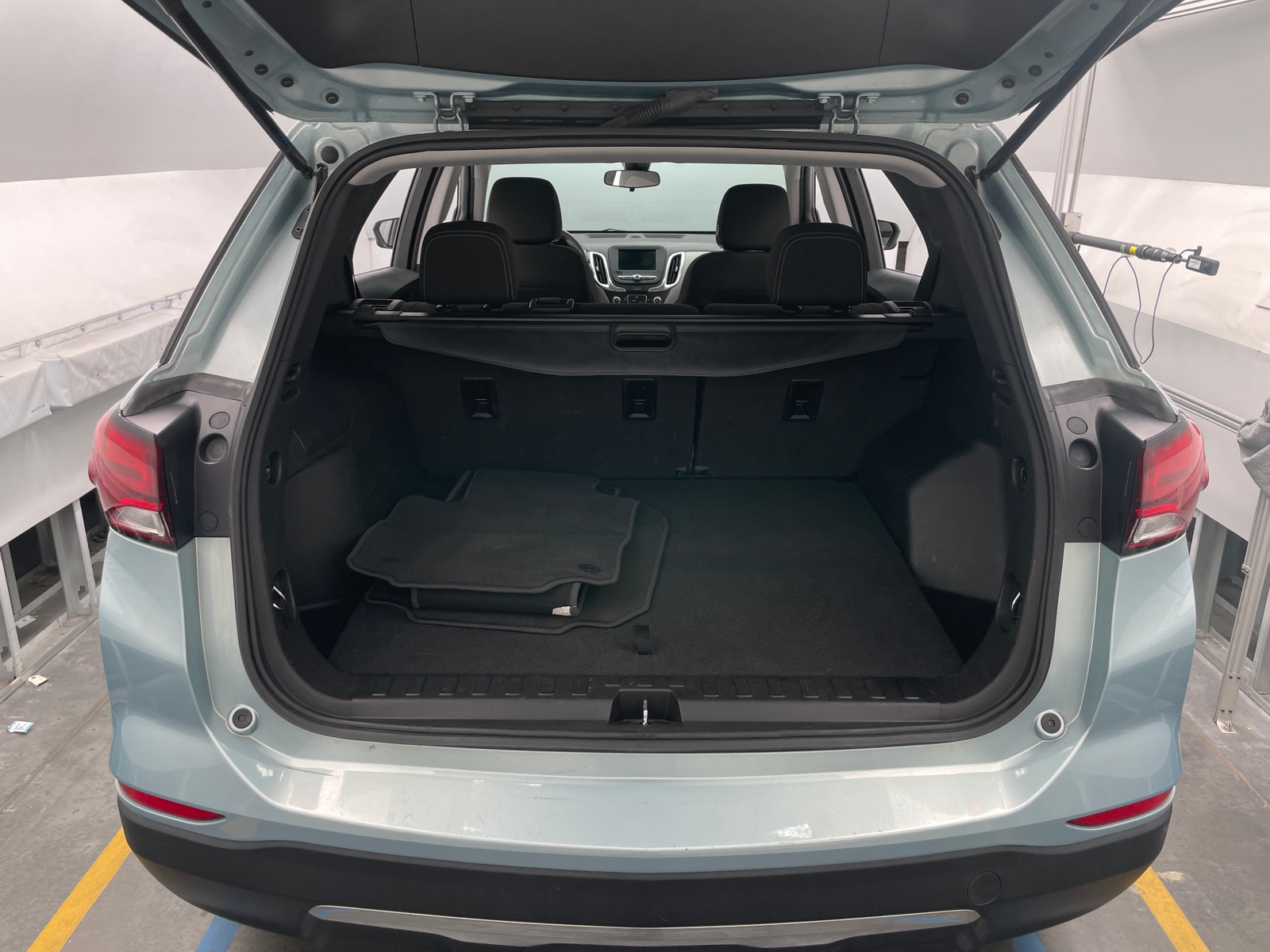 Thumbnail: 2022 Chevrolet Equinox - 7