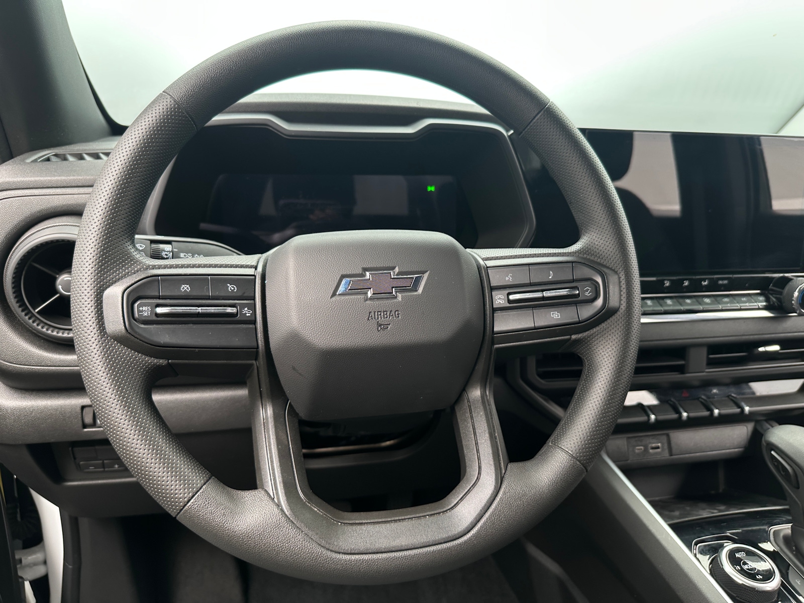 Thumbnail: 2025 Chevrolet Colorado - 5