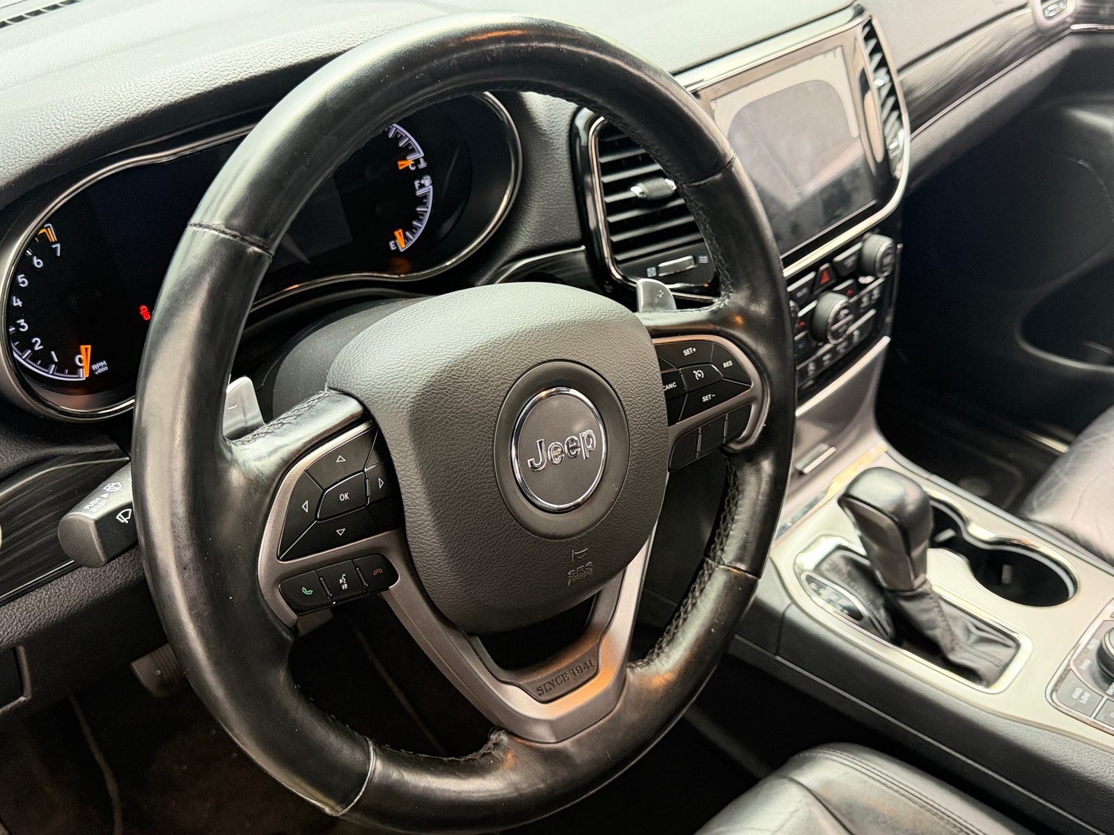 Thumbnail: 2020 Jeep Grand Cherokee - 4