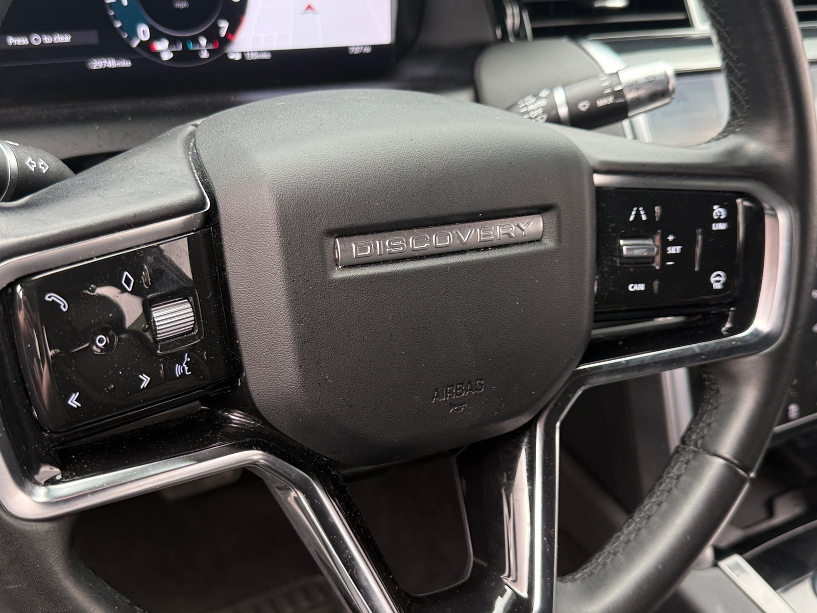 Thumbnail: 2021 Land Rover Discovery Sport - 5