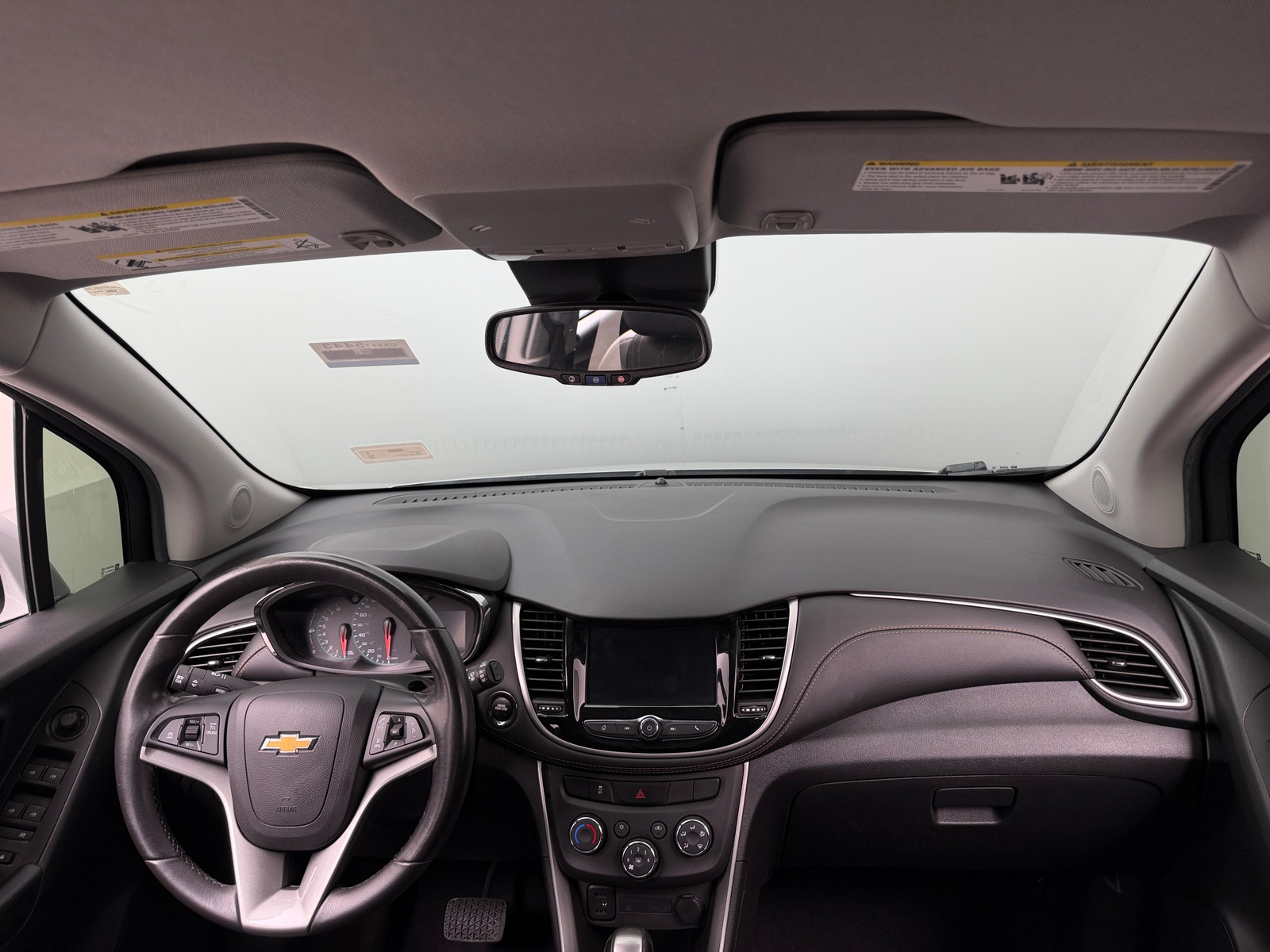 Thumbnail: 2022 Chevrolet Trax - 3