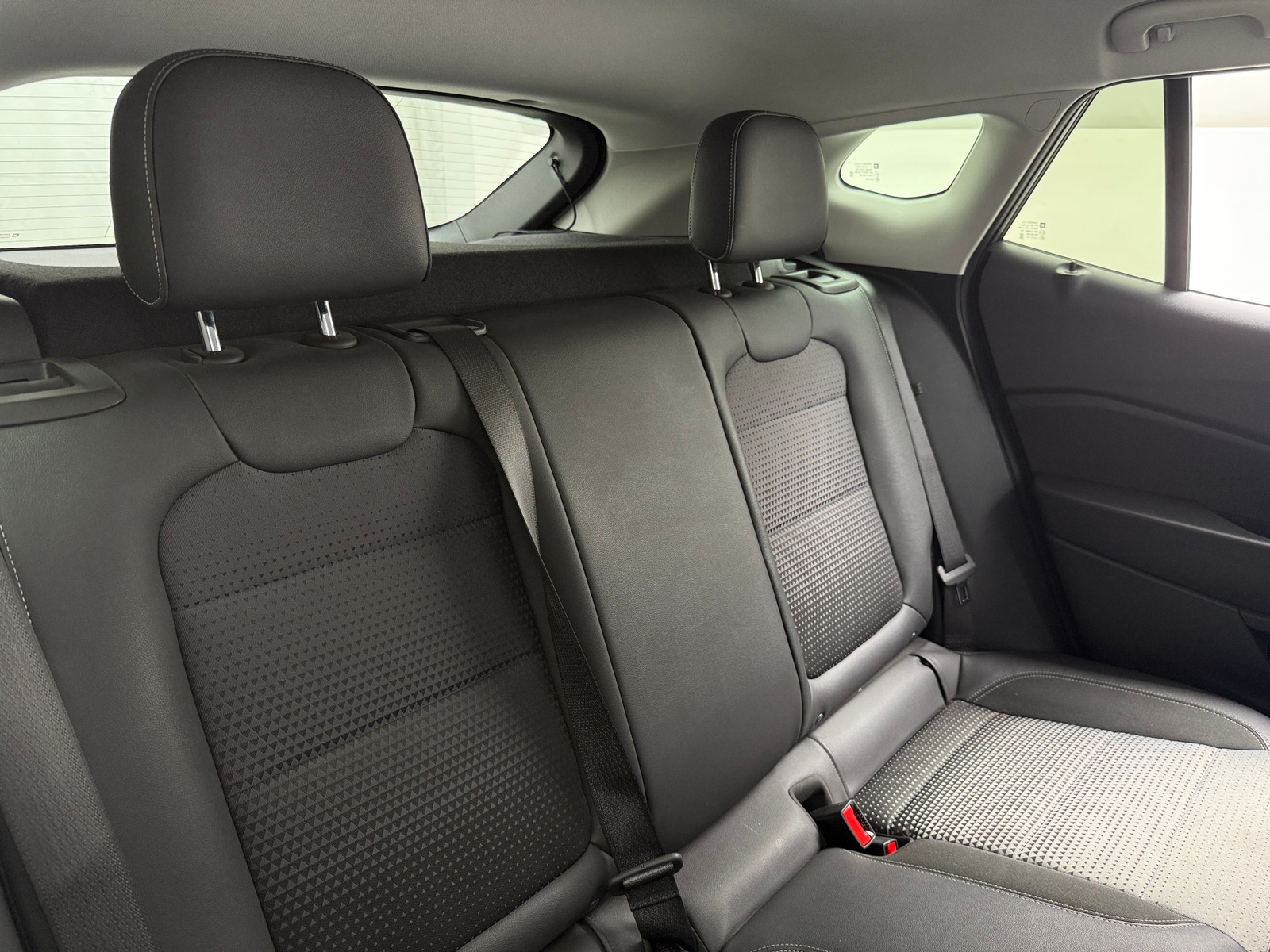 Thumbnail: 2025 Chevrolet Trax - 6