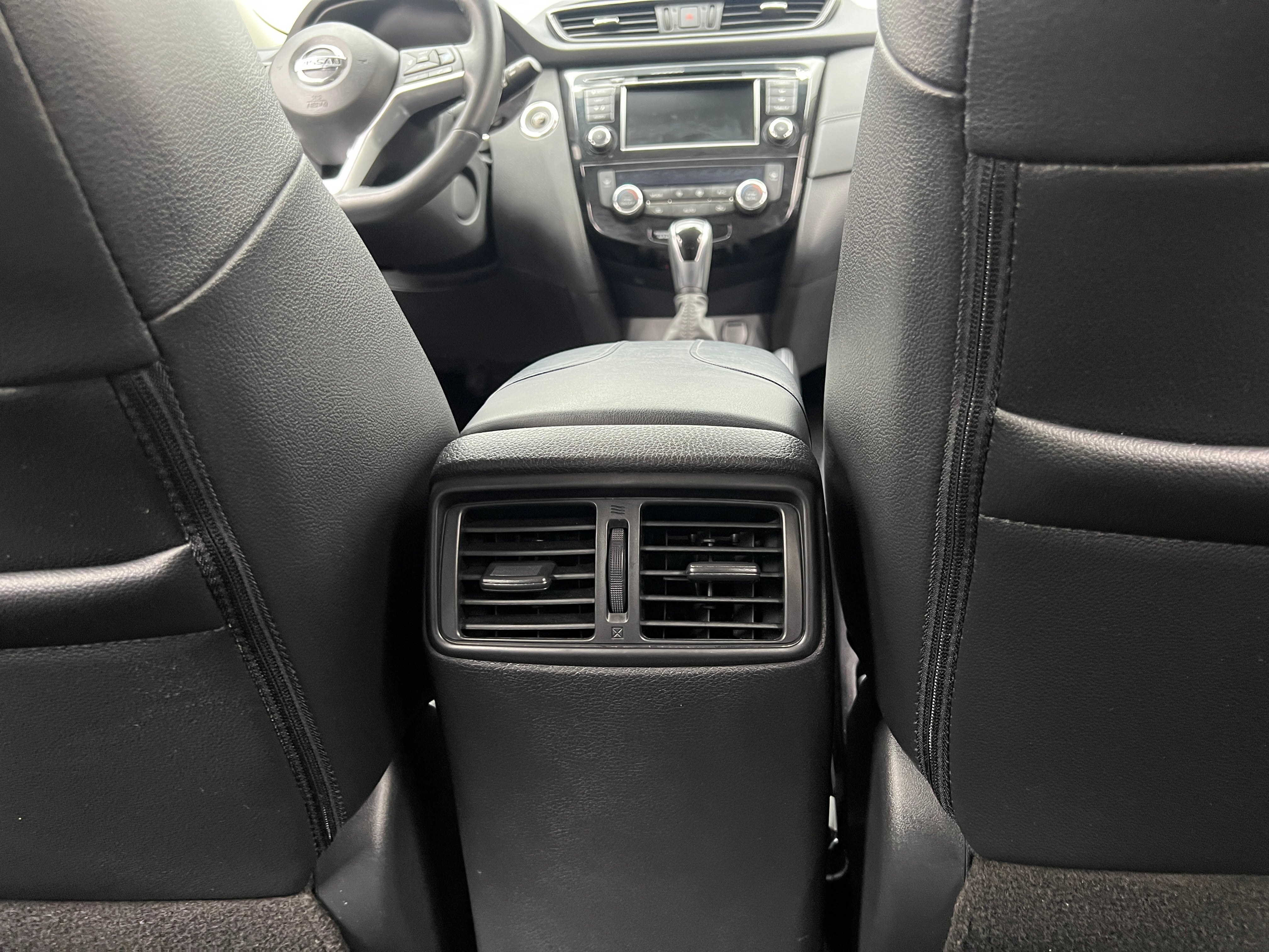 2020 Nissan Rogue SL - Photo 3