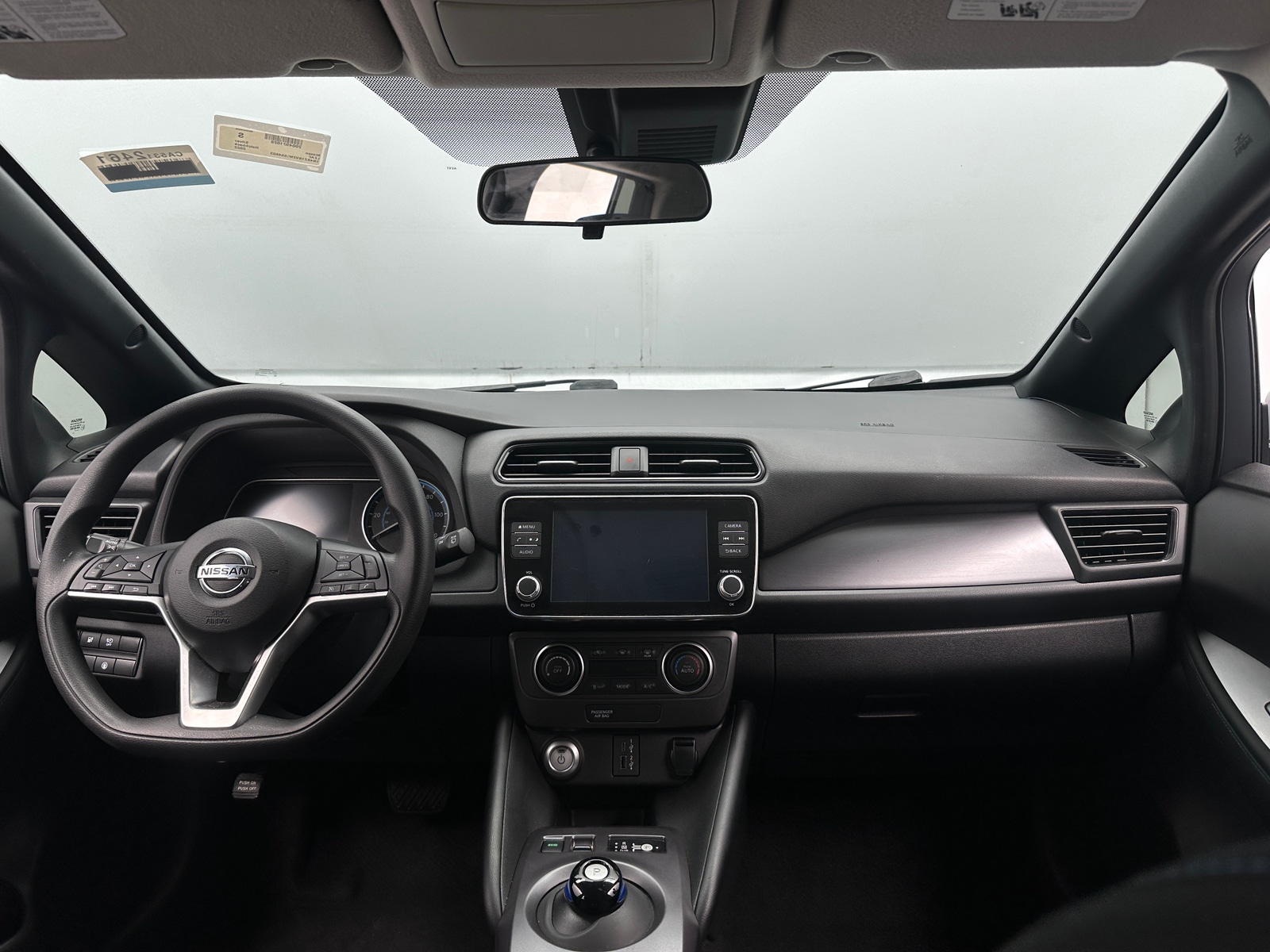 Thumbnail: 2022 Nissan Leaf - 3