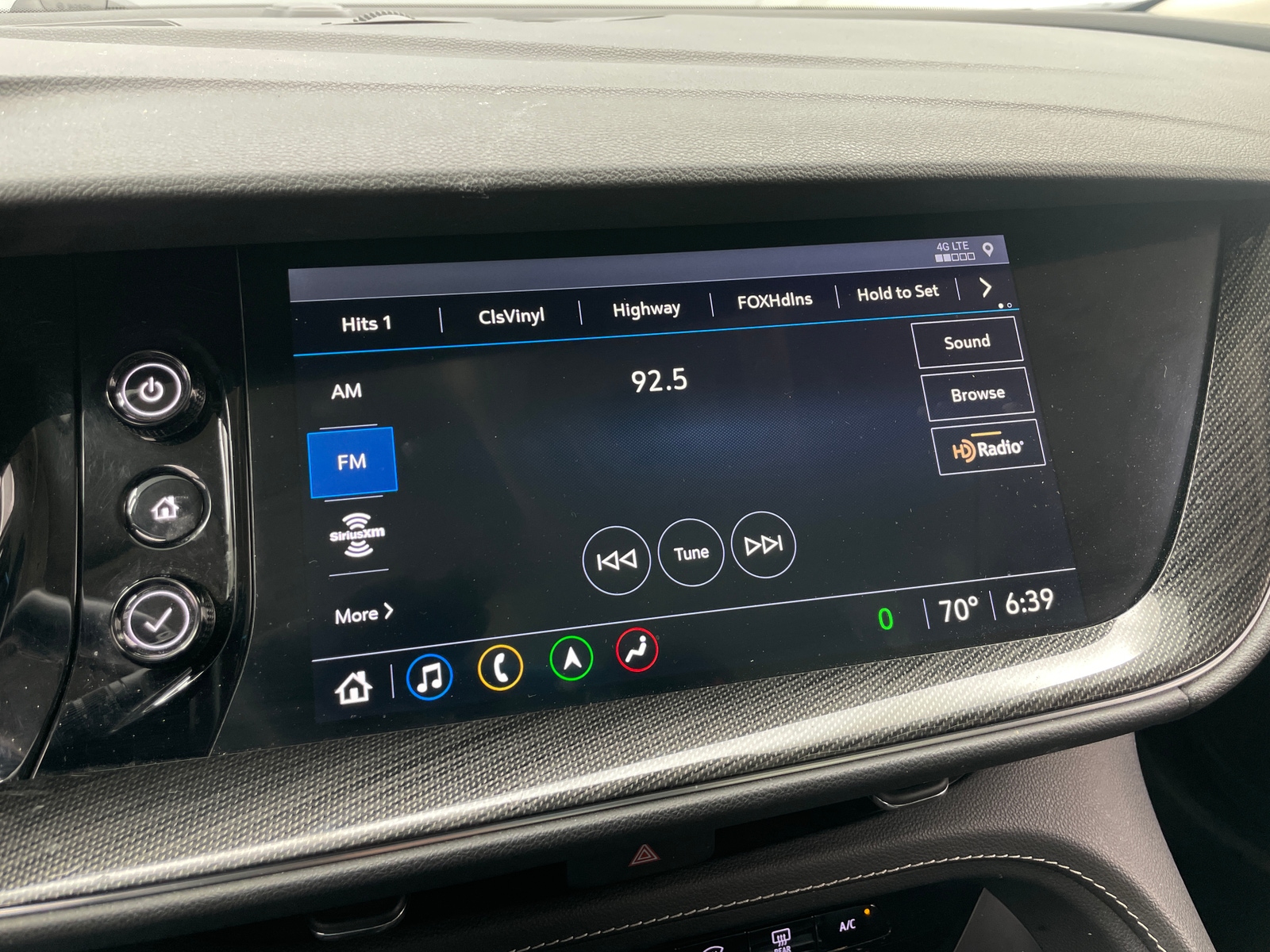 Thumbnail: 2021 Buick Envision - 3