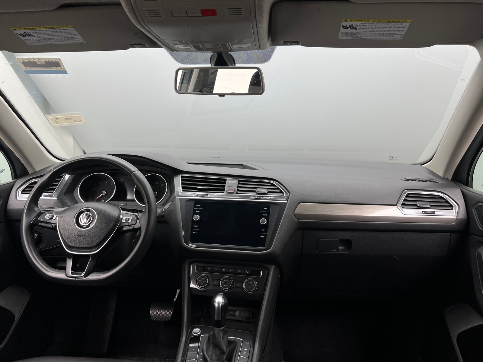 Thumbnail: 2020 Volkswagen Tiguan - 2