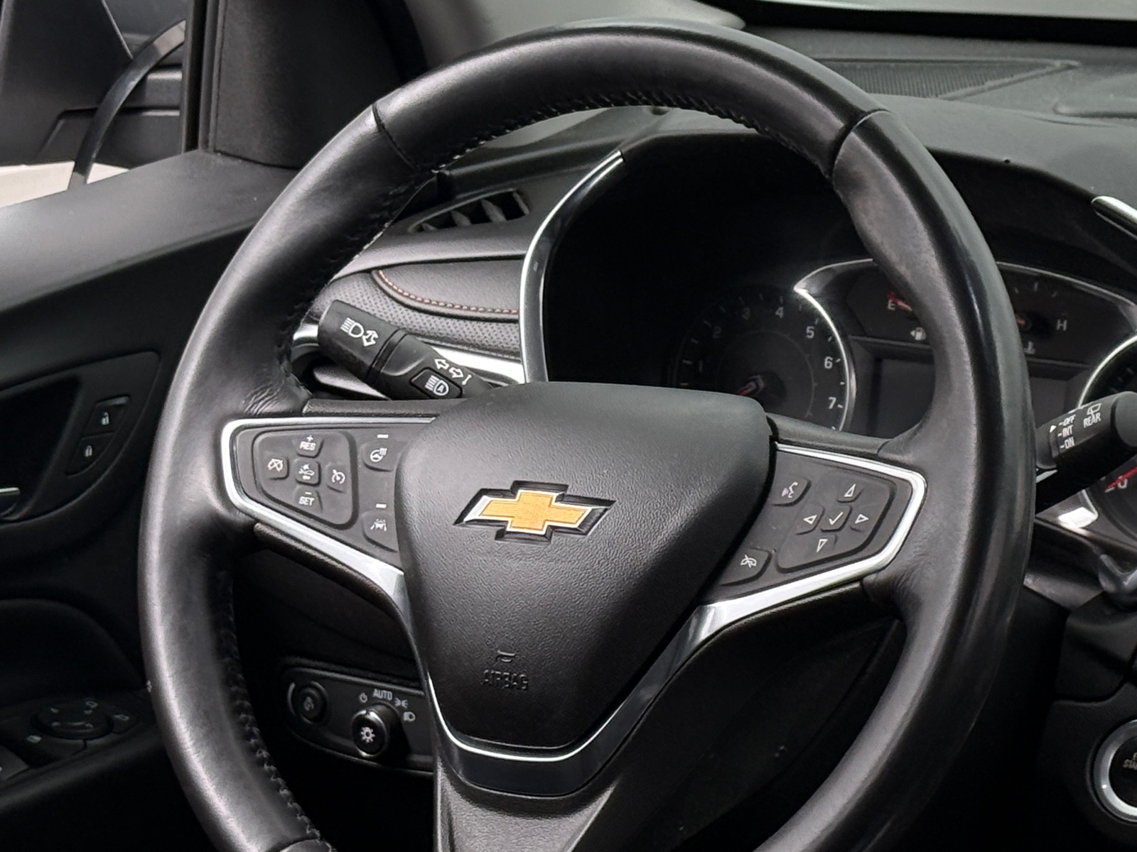 Thumbnail: 2019 Chevrolet Equinox - 4