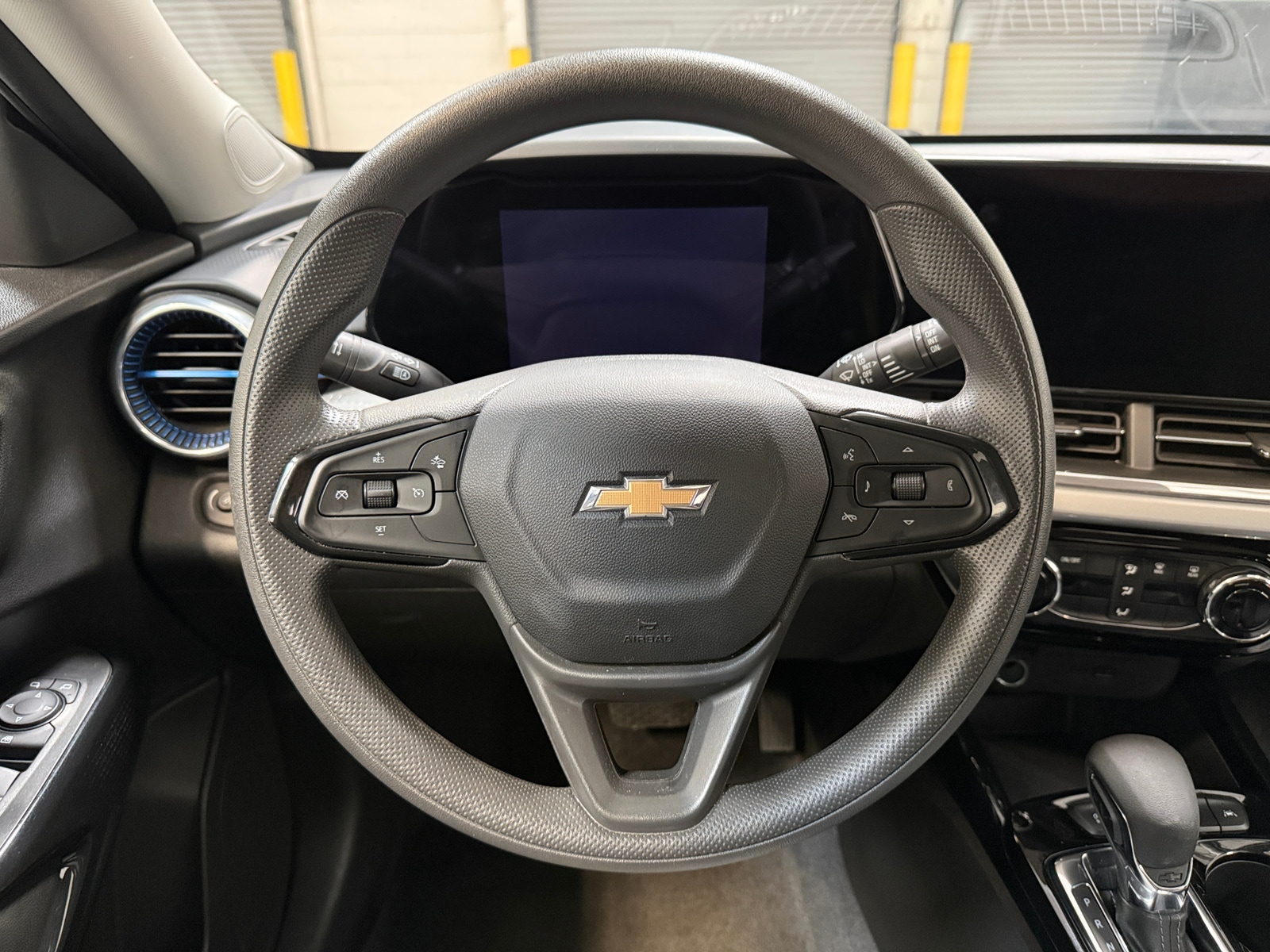 Thumbnail: 2025 Chevrolet Trax - 5