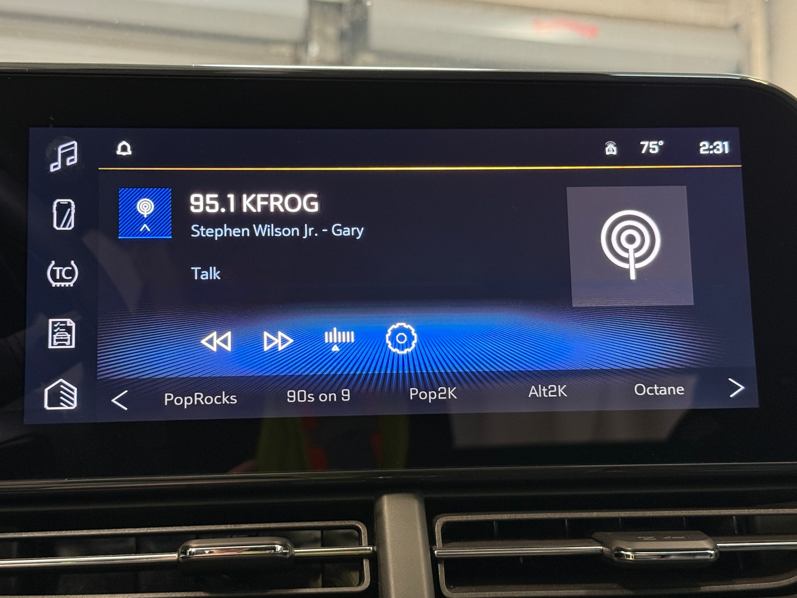 Thumbnail: 2025 Chevrolet Trax - 4