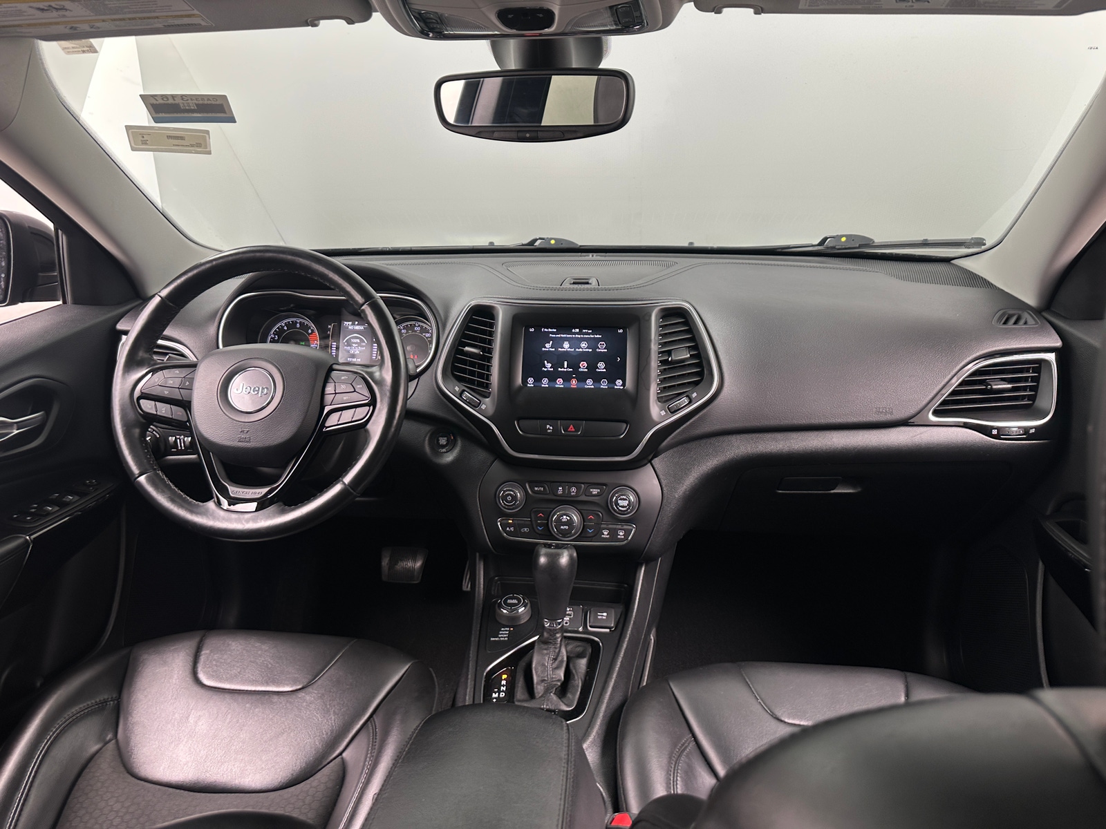 Thumbnail: 2020 Jeep Cherokee - 3