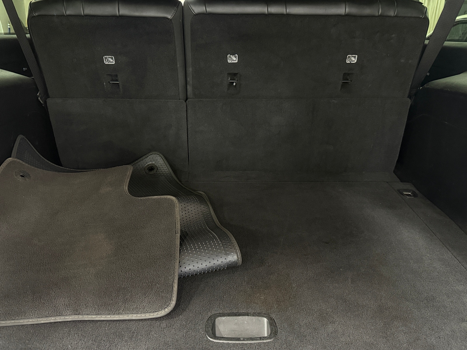 Thumbnail: 2023 Jeep Wagoneer - 6