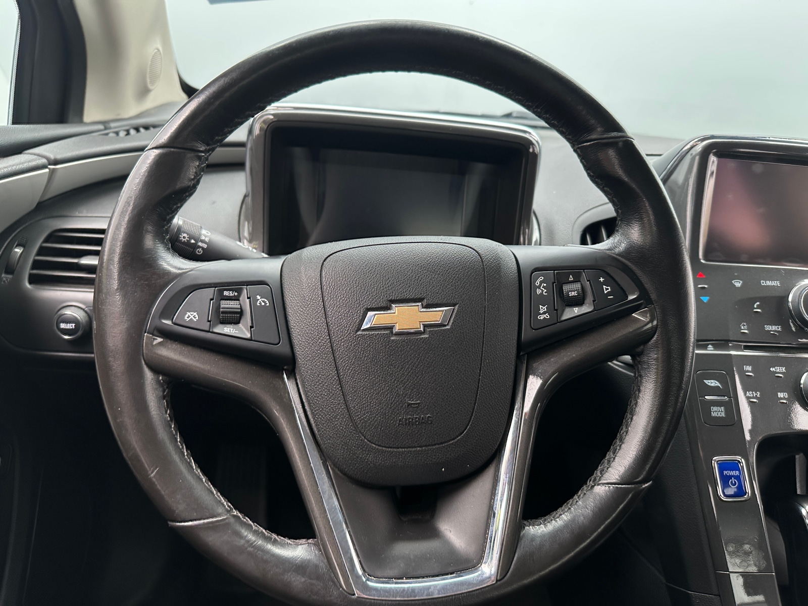 Thumbnail: 2014 Chevrolet Volt - 5