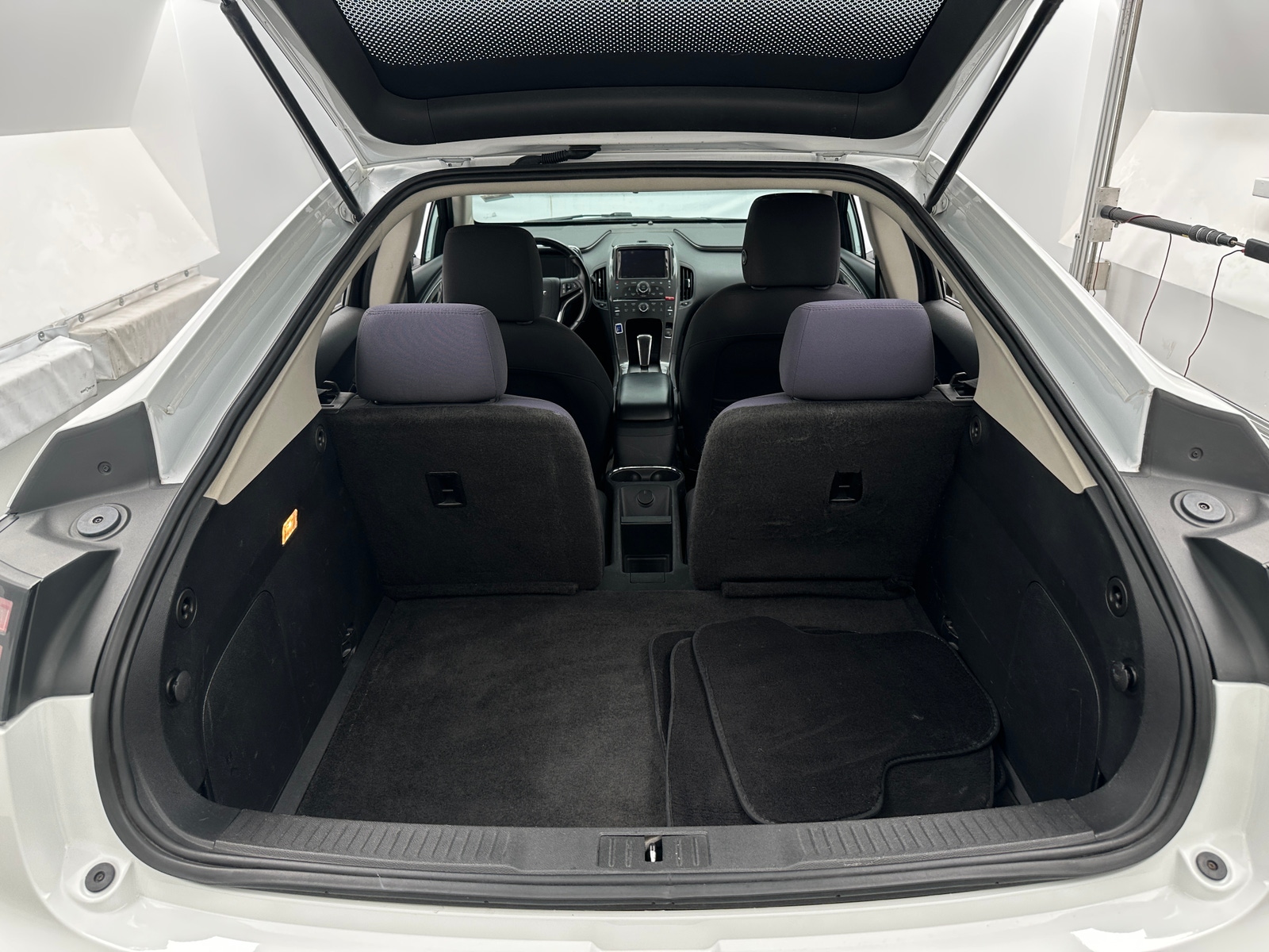 Thumbnail: 2014 Chevrolet Volt - 7