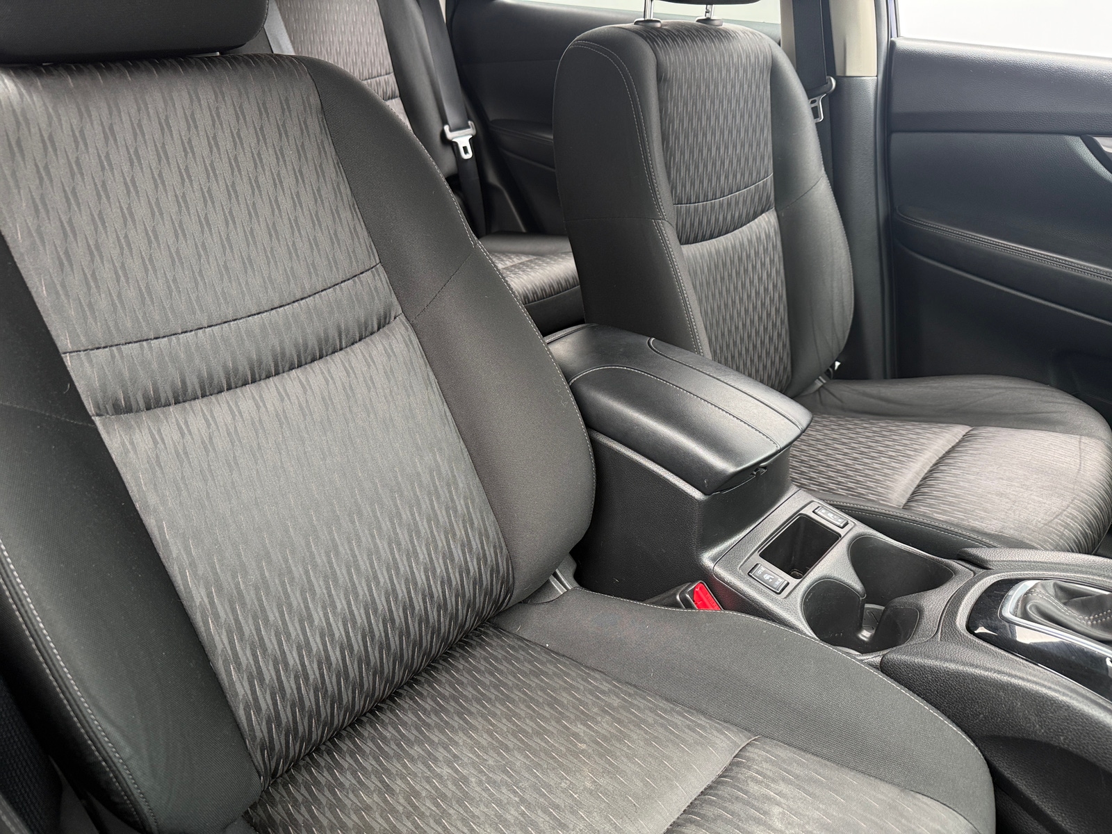 Thumbnail: 2019 Nissan Rogue - 2