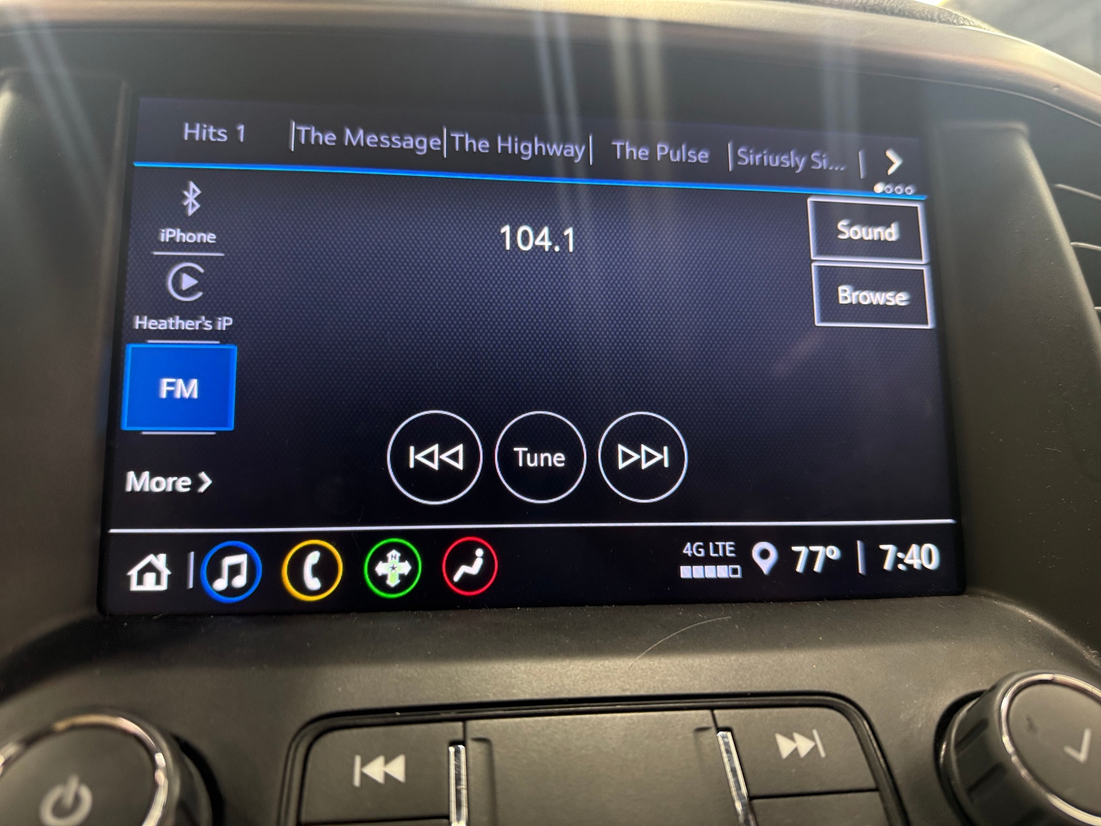 Thumbnail: 2023 GMC Acadia - 4