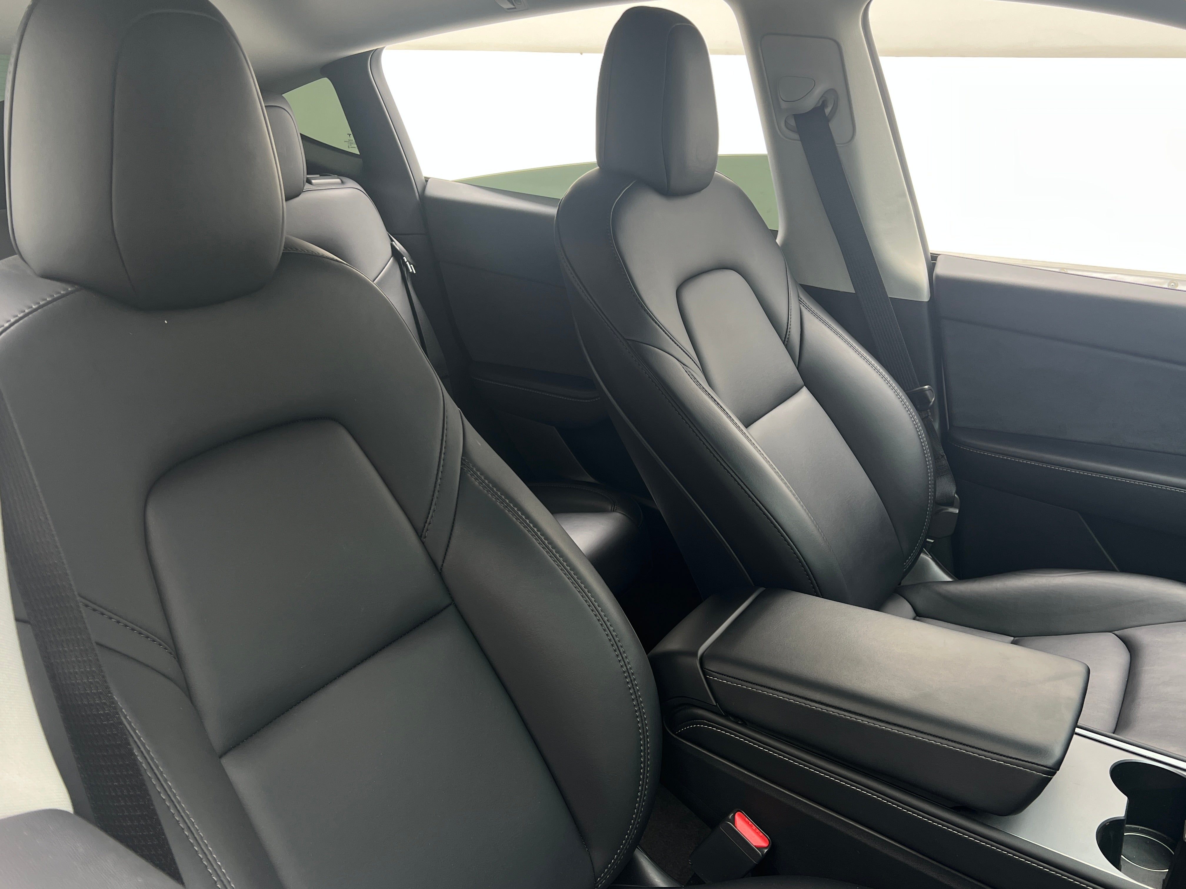 Used 2022 Tesla Model Y Long Range with VIN 7SAYGDEE1NF435955 for sale in Auburn, WA