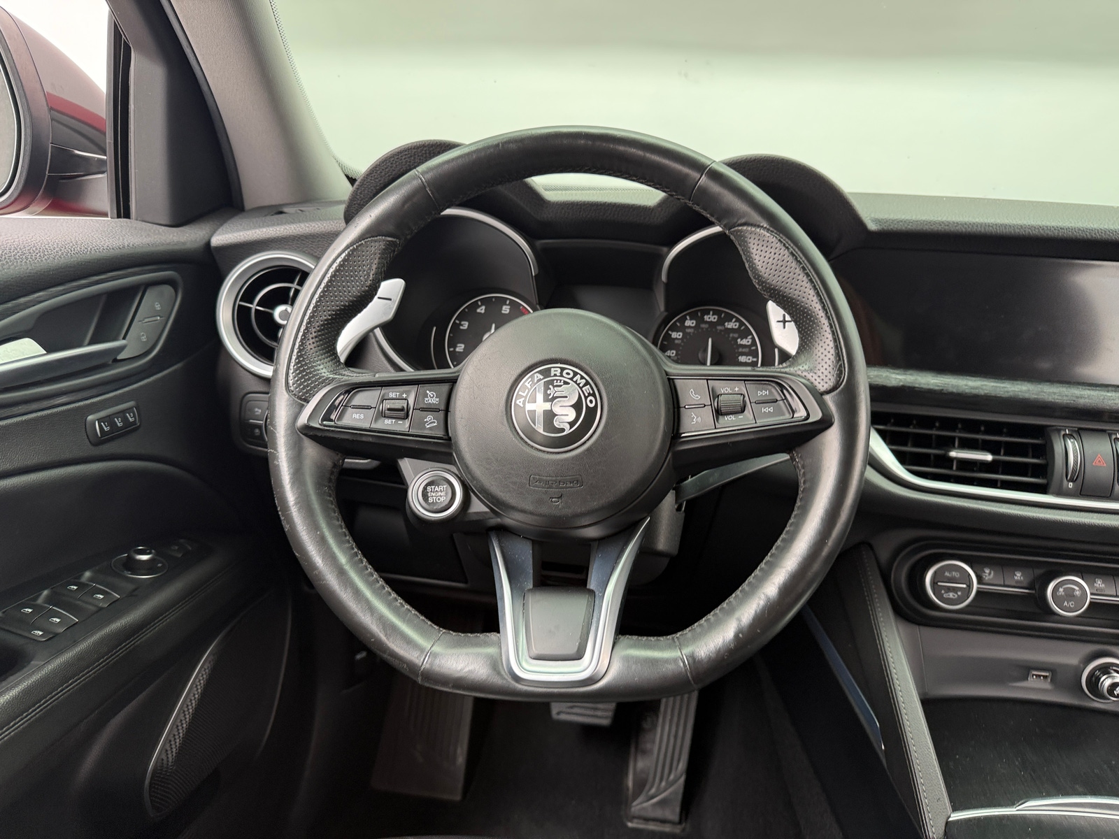 Thumbnail: 2020 Alfa Romeo Stelvio - 4