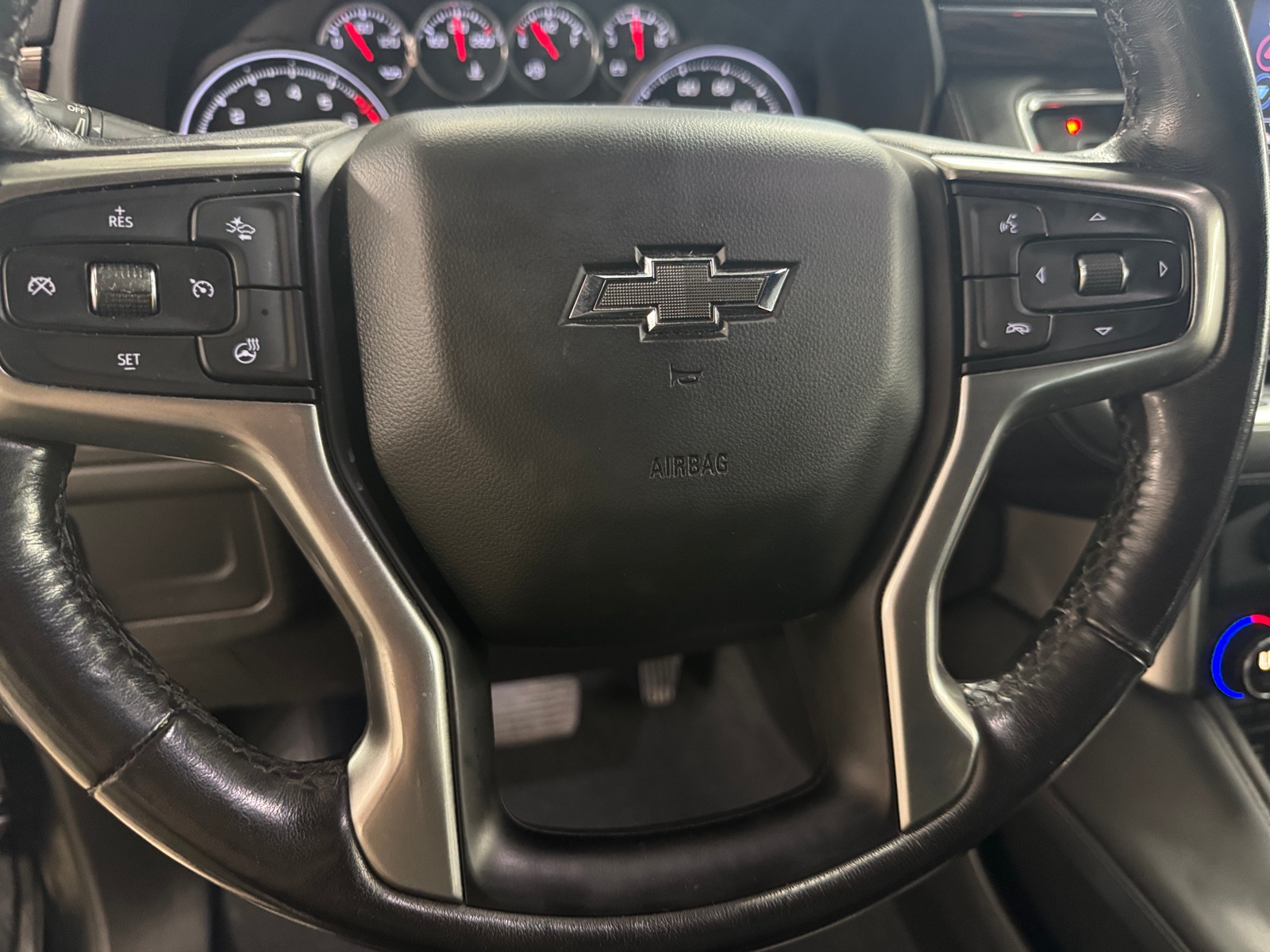 Thumbnail: 2021 Chevrolet Tahoe - 4