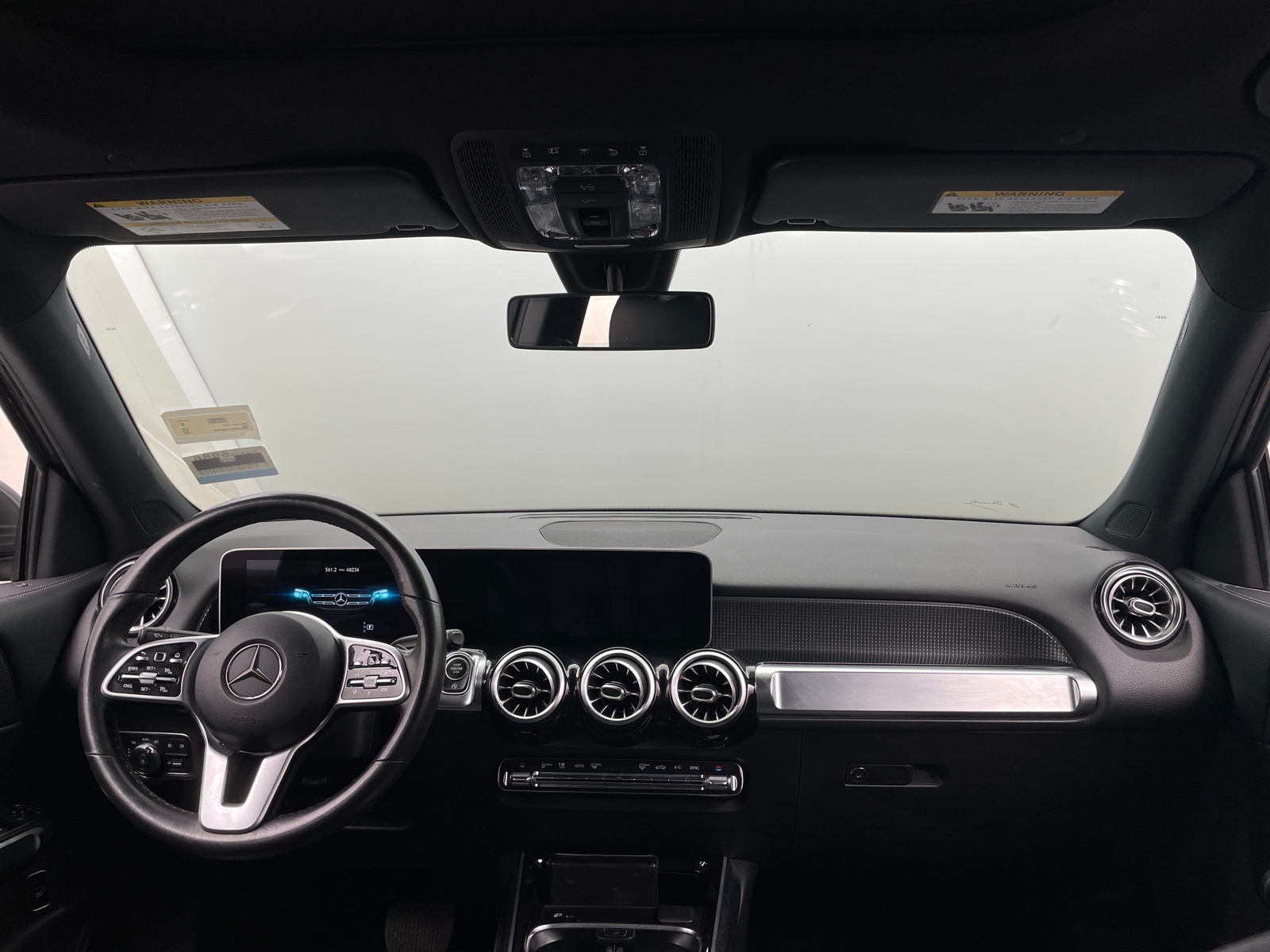 Thumbnail: 2020 Mercedes-Benz GLB - 2