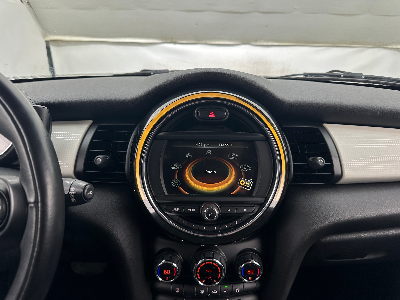 Thumbnail: 2017 MINI Cooper Hardtop - 3