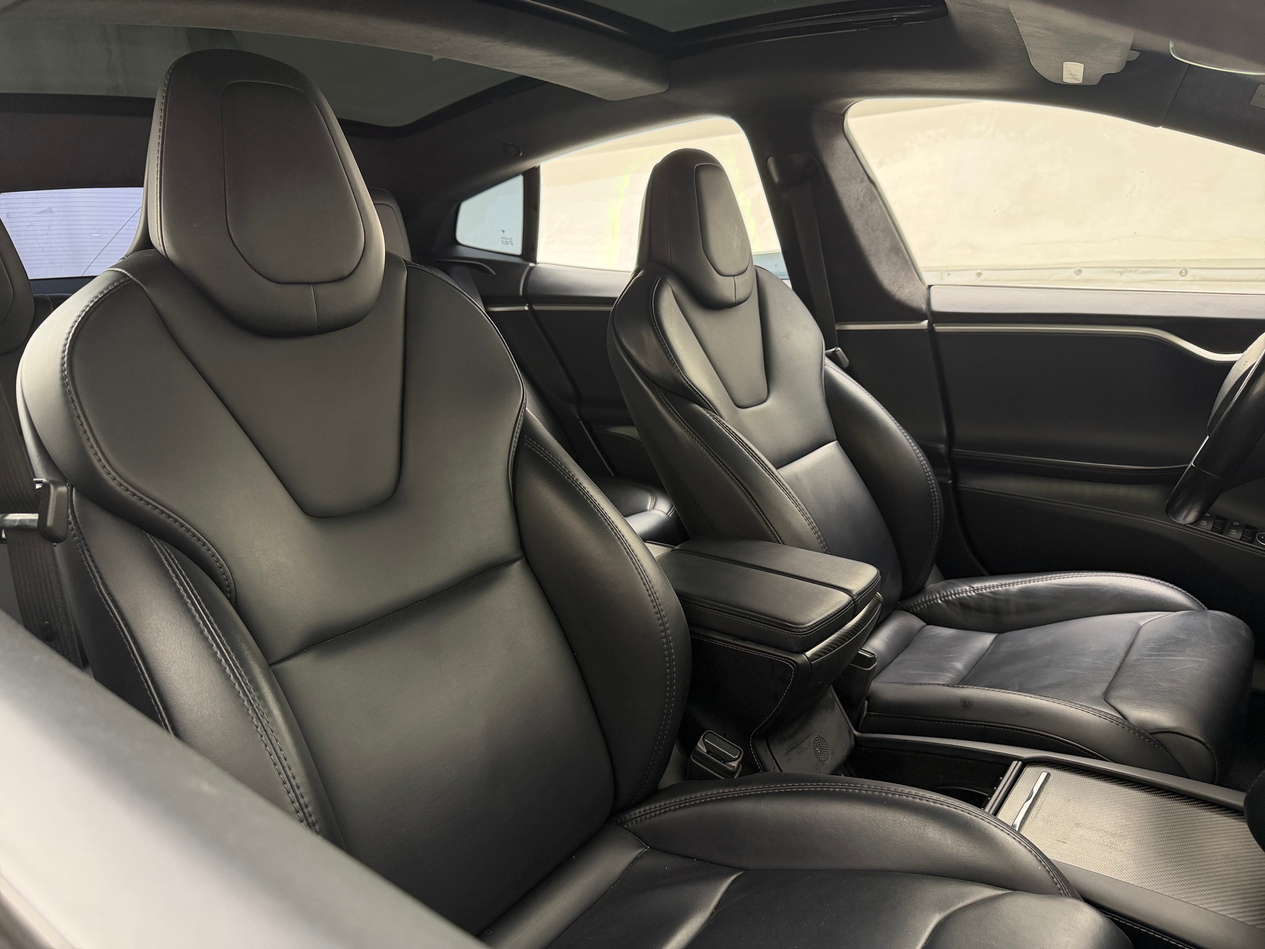 Used 2018 Tesla Model S P100D with VIN 5YJSA1E49JF248094 for sale in Oak Creek, WI
