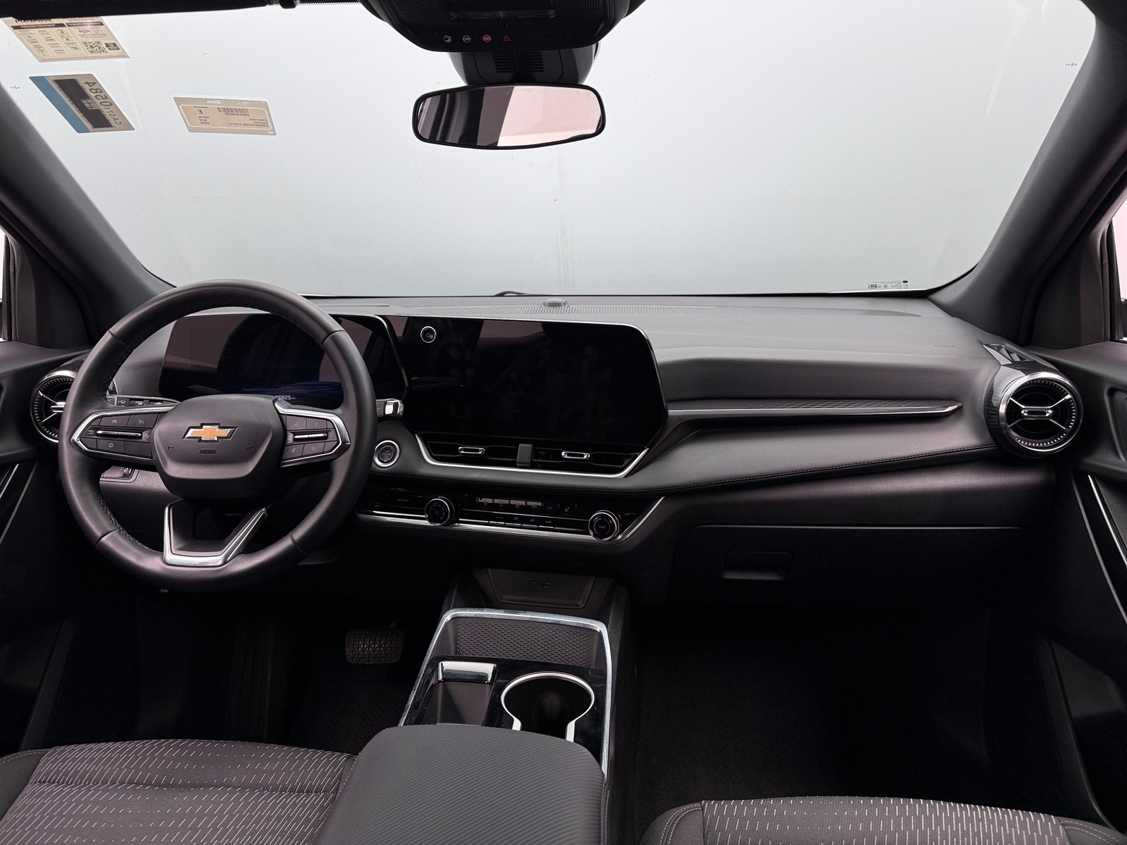 Thumbnail: 2025 Chevrolet Equinox - 3