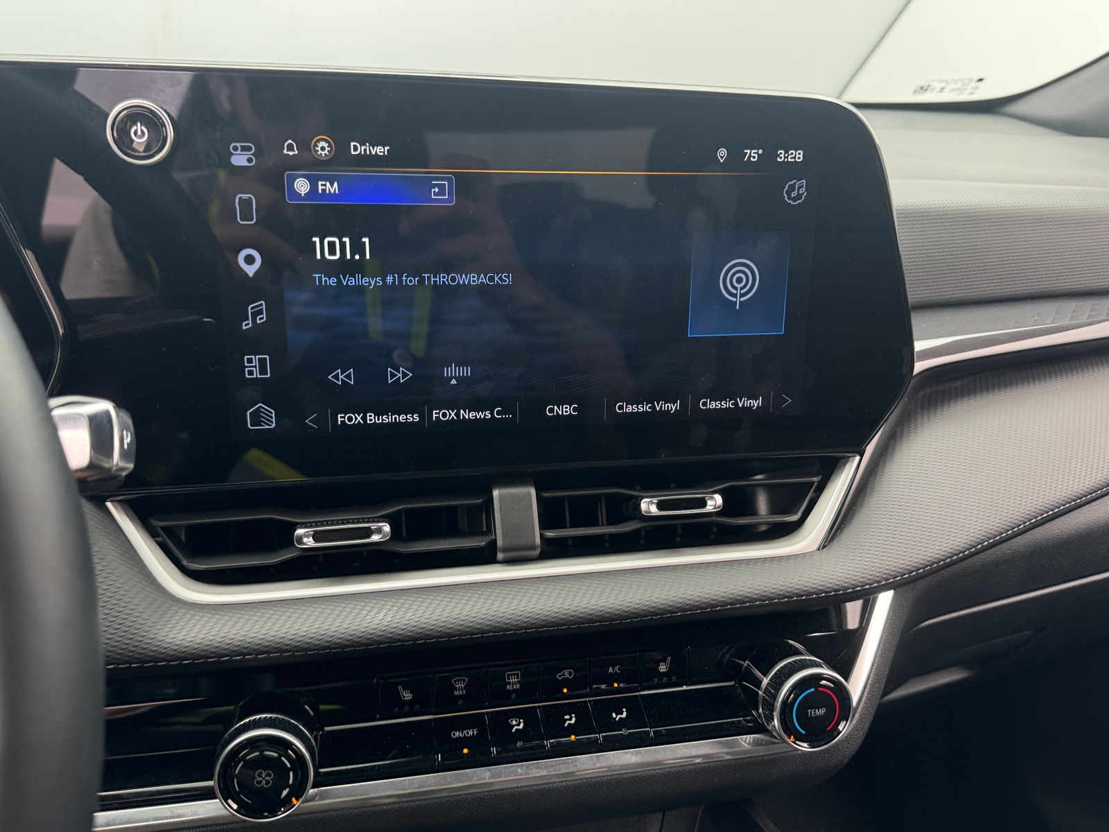 Thumbnail: 2025 Chevrolet Equinox - 4