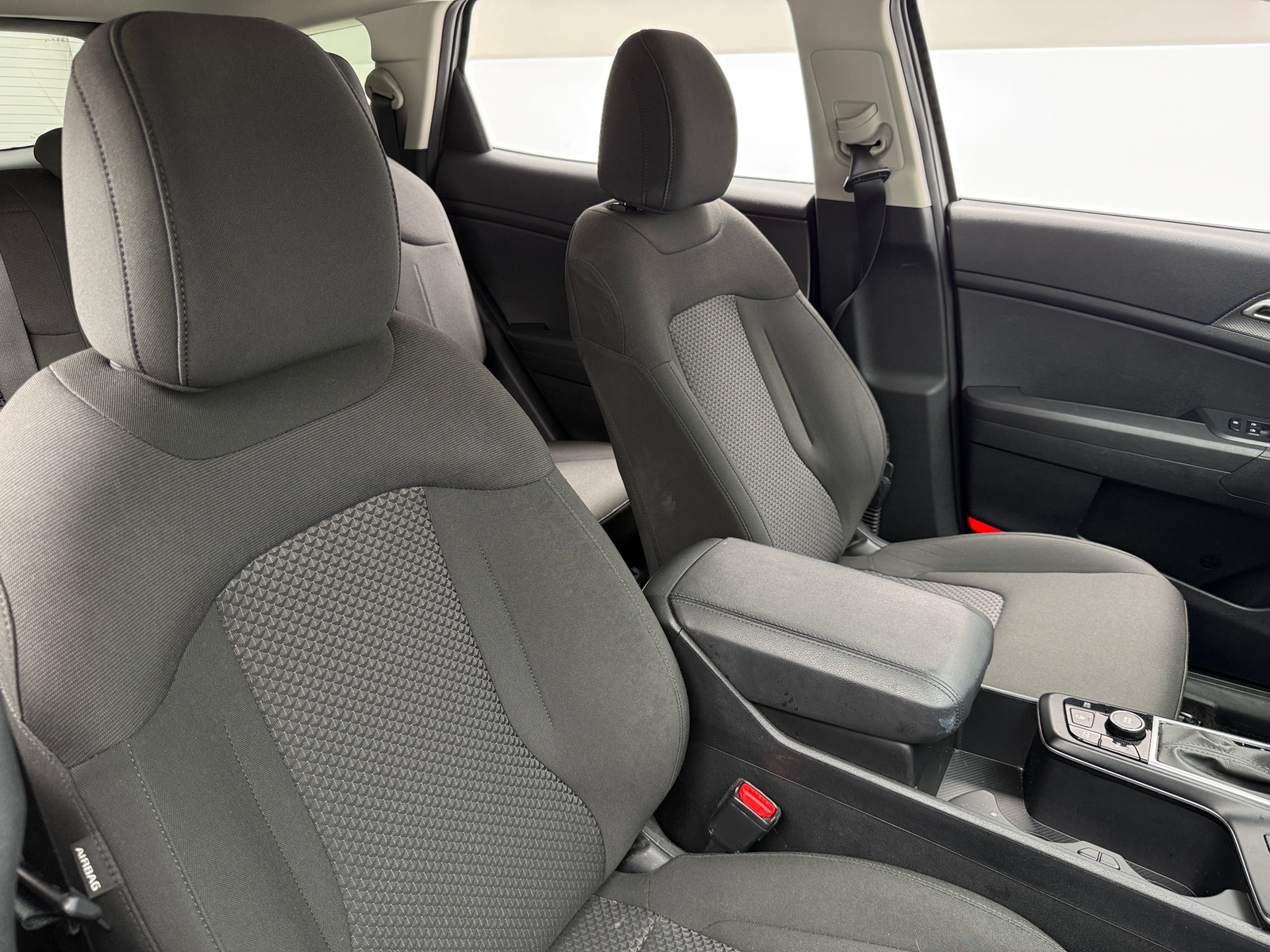 Thumbnail: 2025 Kia Sportage - 2