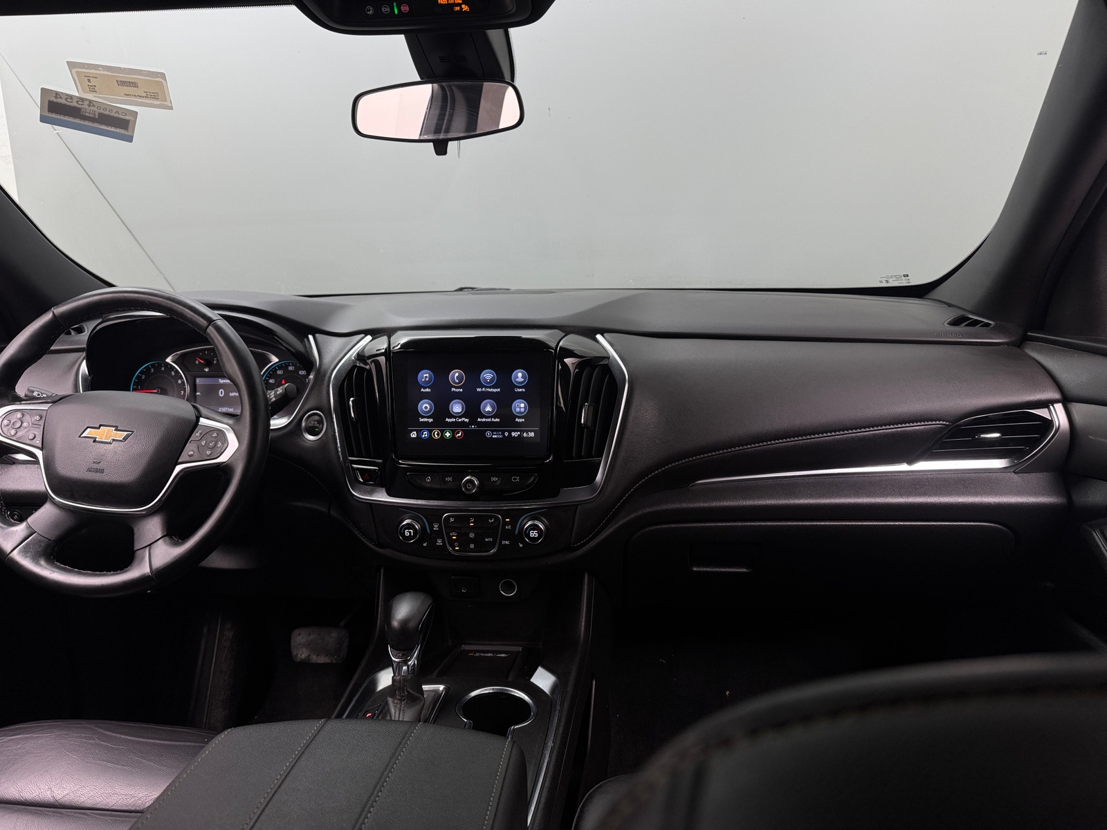 Thumbnail: 2023 Chevrolet Traverse - 2