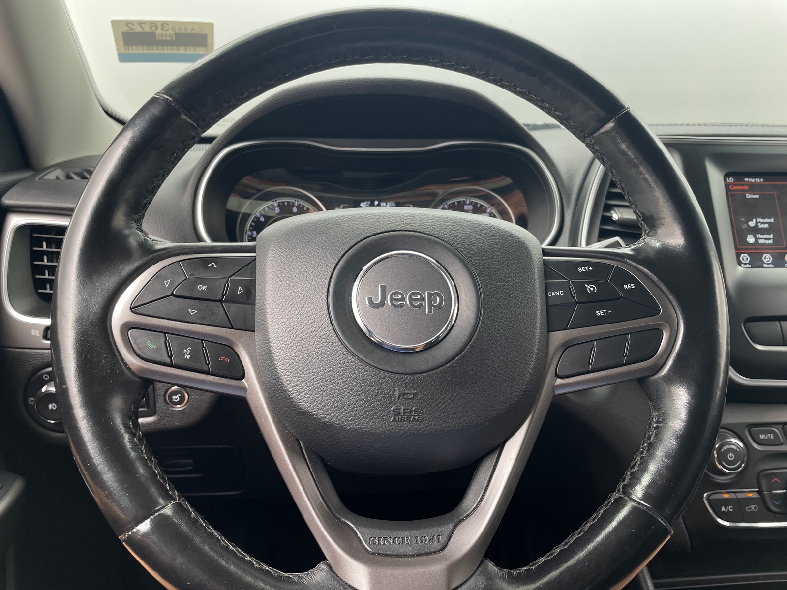 Thumbnail: 2020 Jeep Cherokee - 4