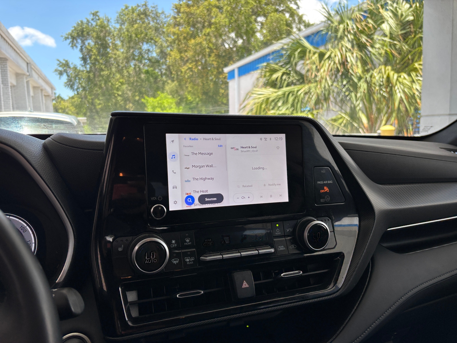Thumbnail: 2025 Toyota Highlander - 4