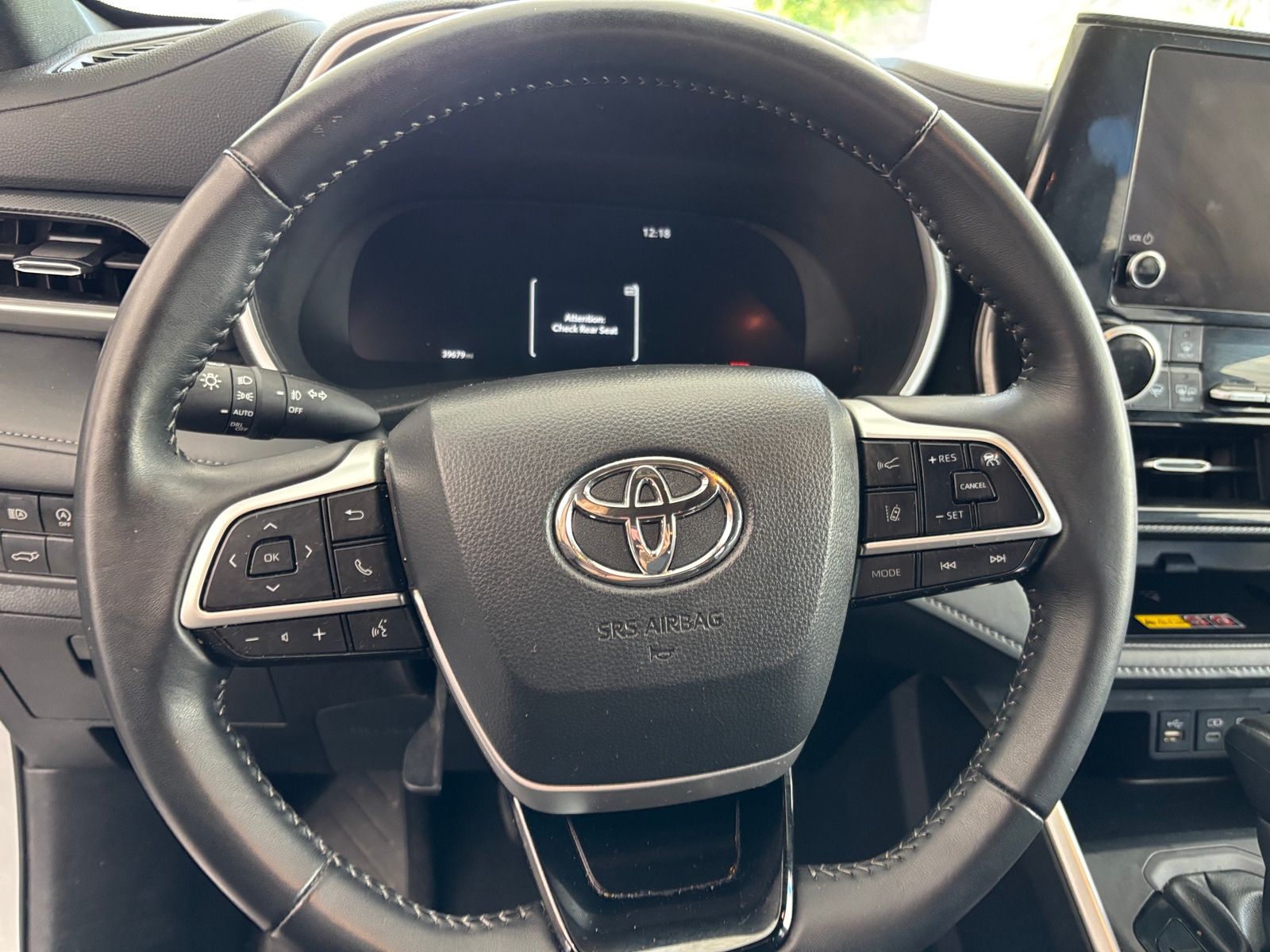 Thumbnail: 2025 Toyota Highlander - 5