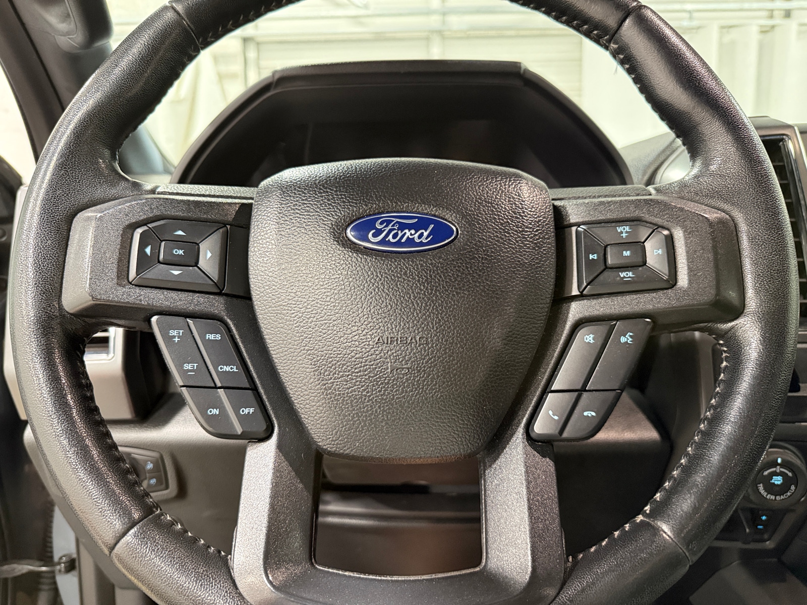 Thumbnail: 2020 Ford Econoline - 5