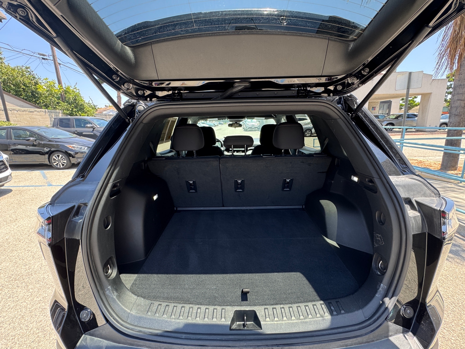 Thumbnail: 2025 Chevrolet Equinox - 6