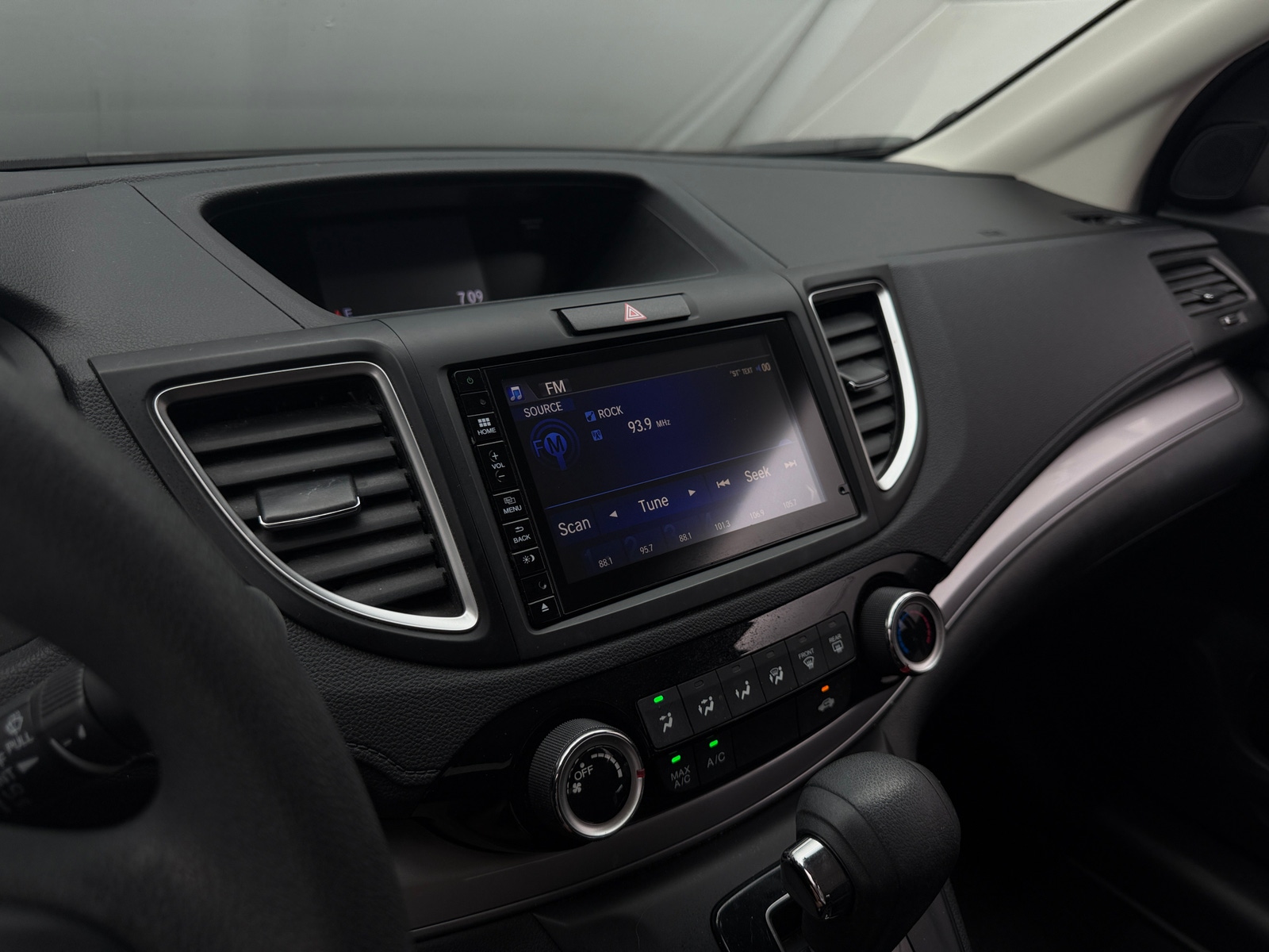 Thumbnail: 2015 Honda CR-V - 4