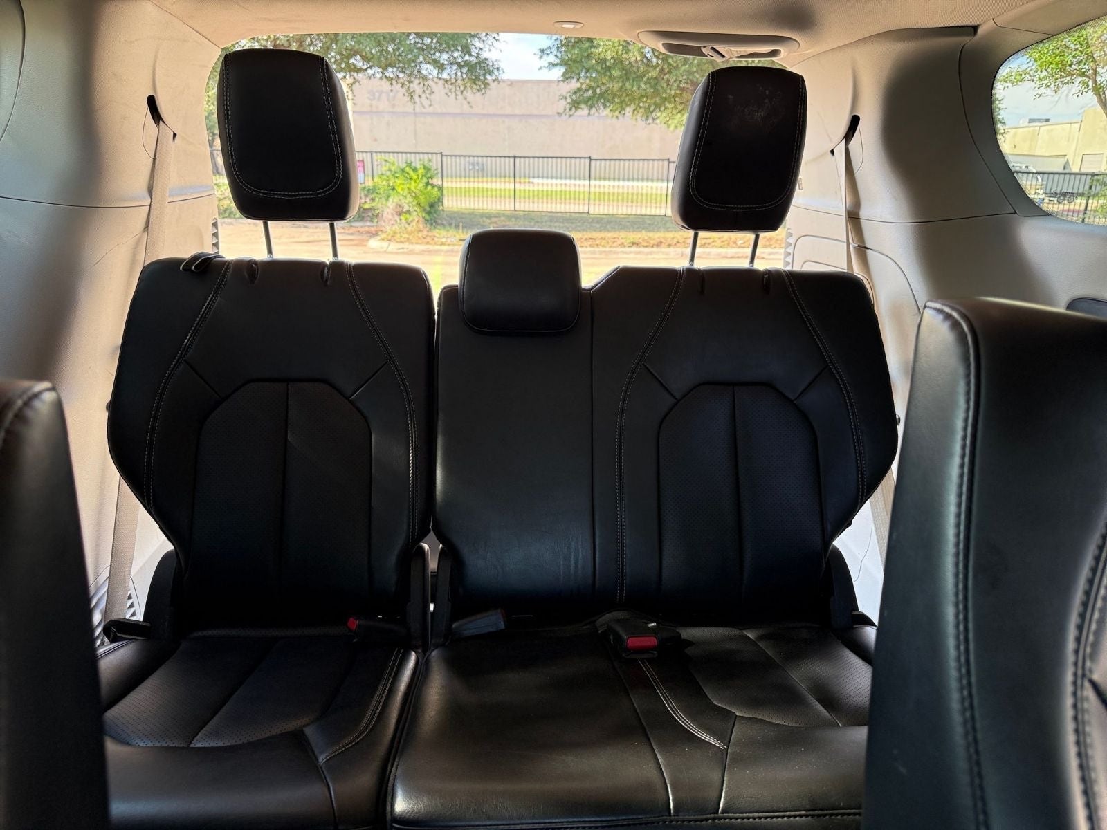 Thumbnail: 2023 Chrysler Pacifica - 6