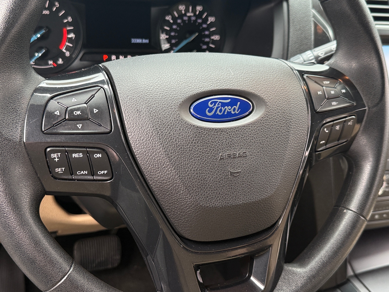 Thumbnail: 2017 Ford Explorer - 5