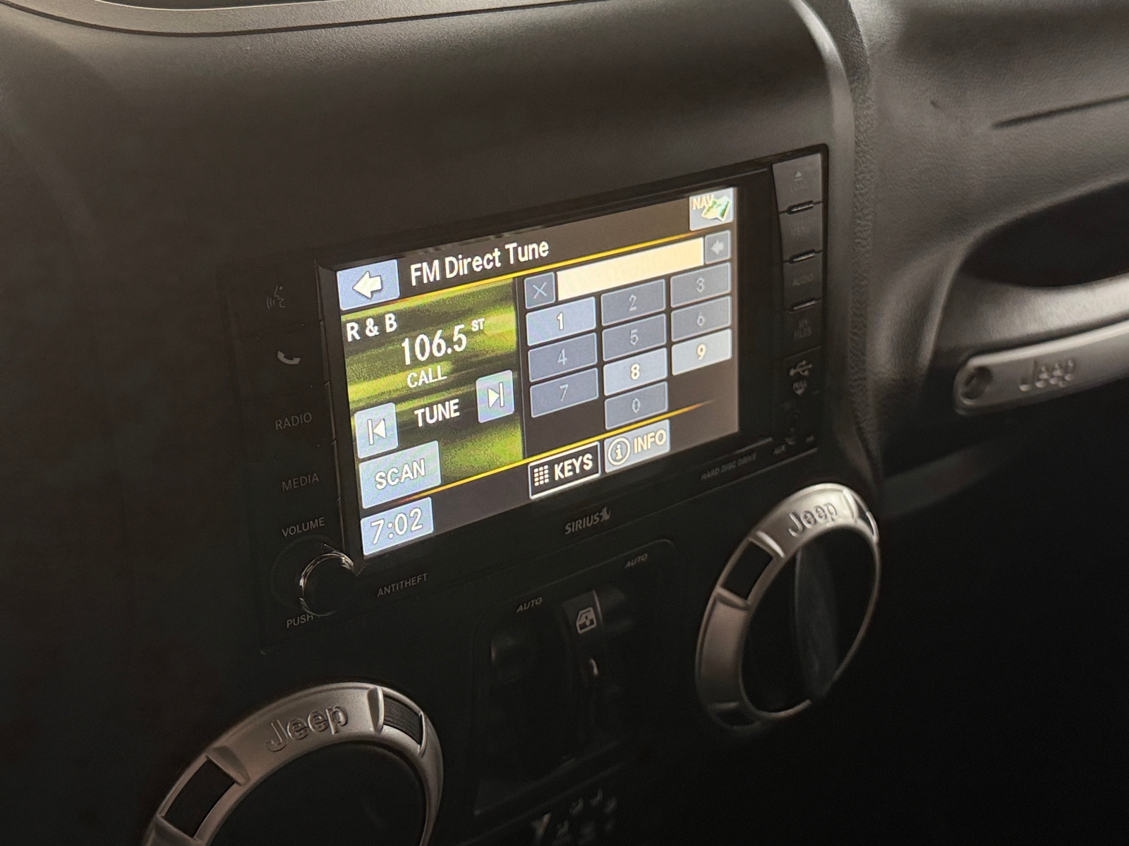 Thumbnail: 2017 Jeep Wrangler - 3