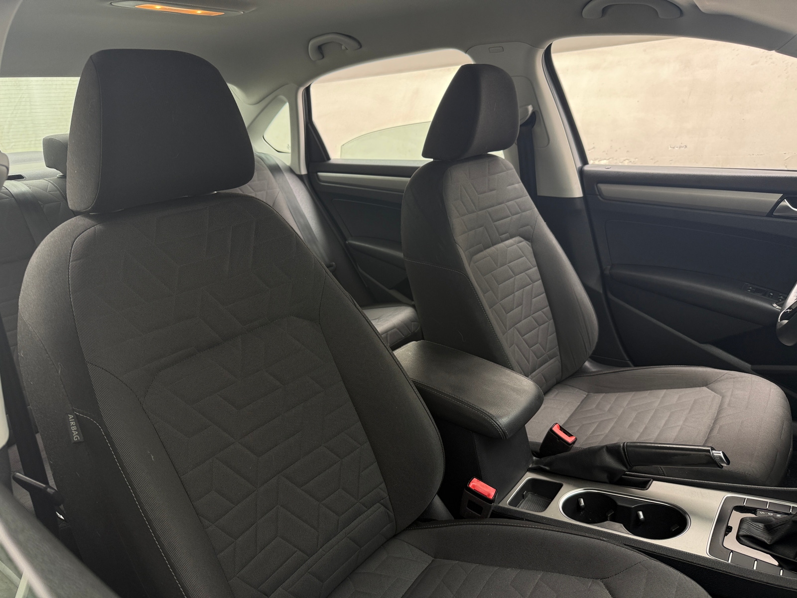 Thumbnail: 2021 Volkswagen Passat - 2
