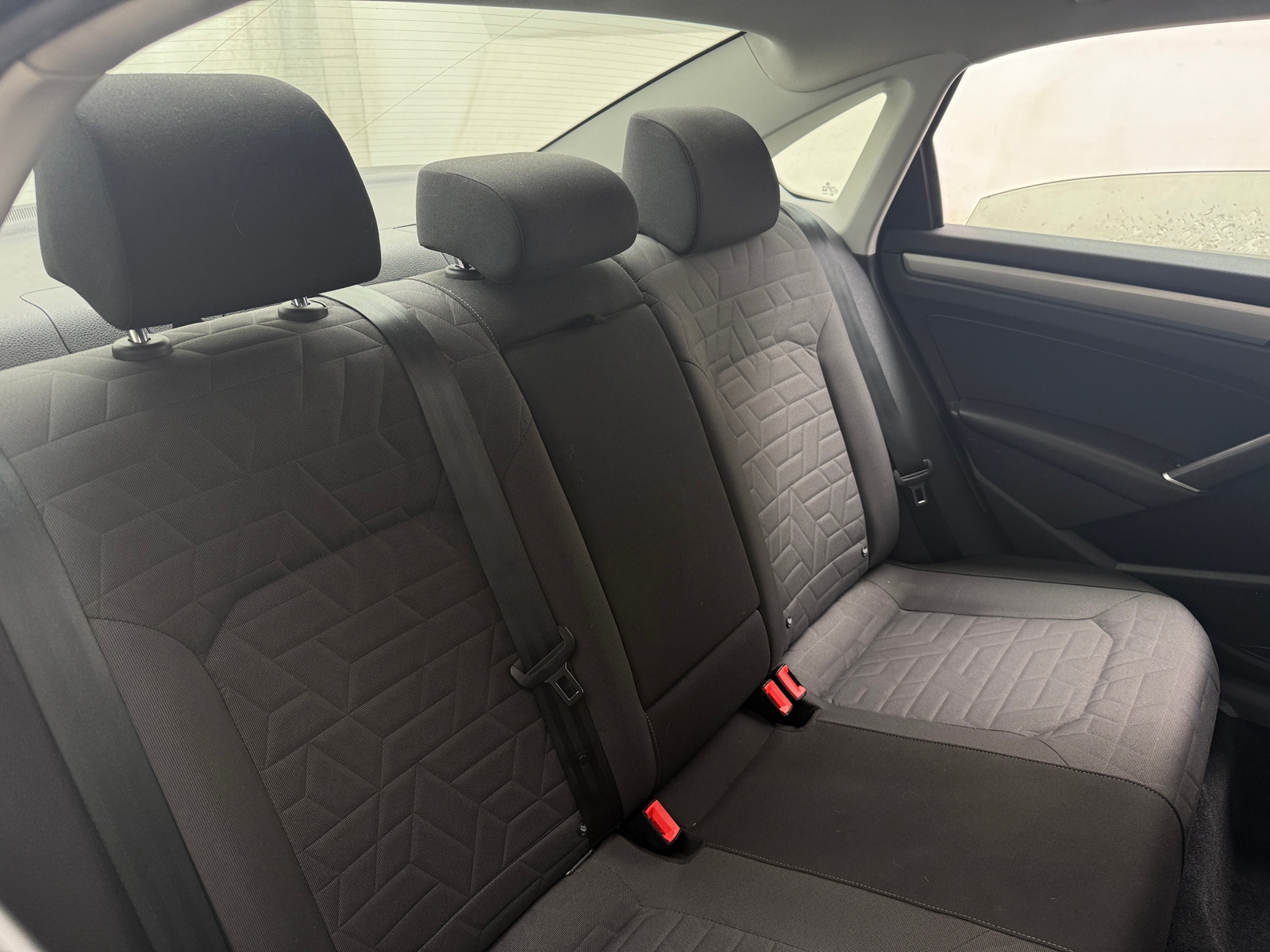 Thumbnail: 2021 Volkswagen Passat - 6