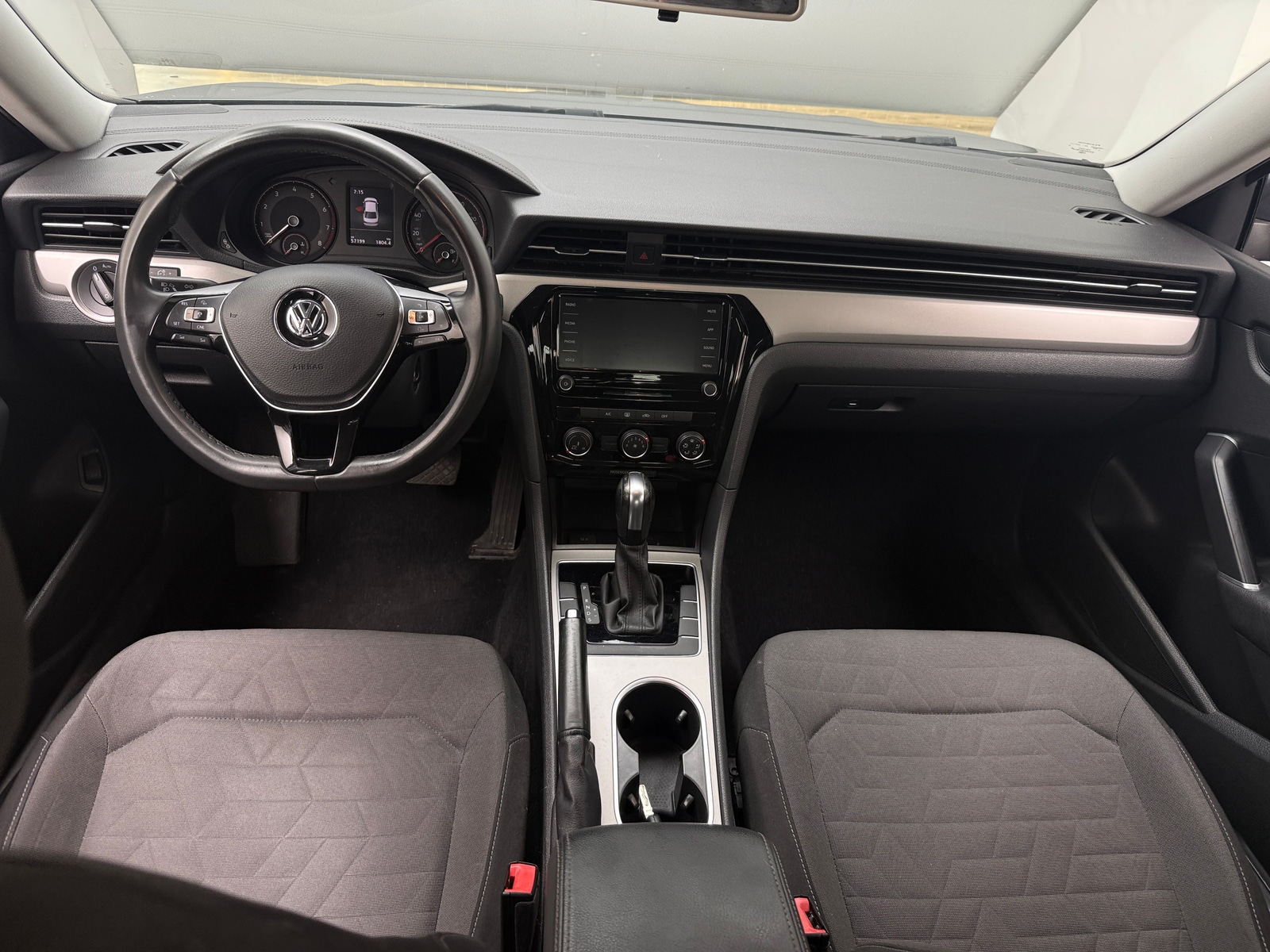 Thumbnail: 2021 Volkswagen Passat - 3