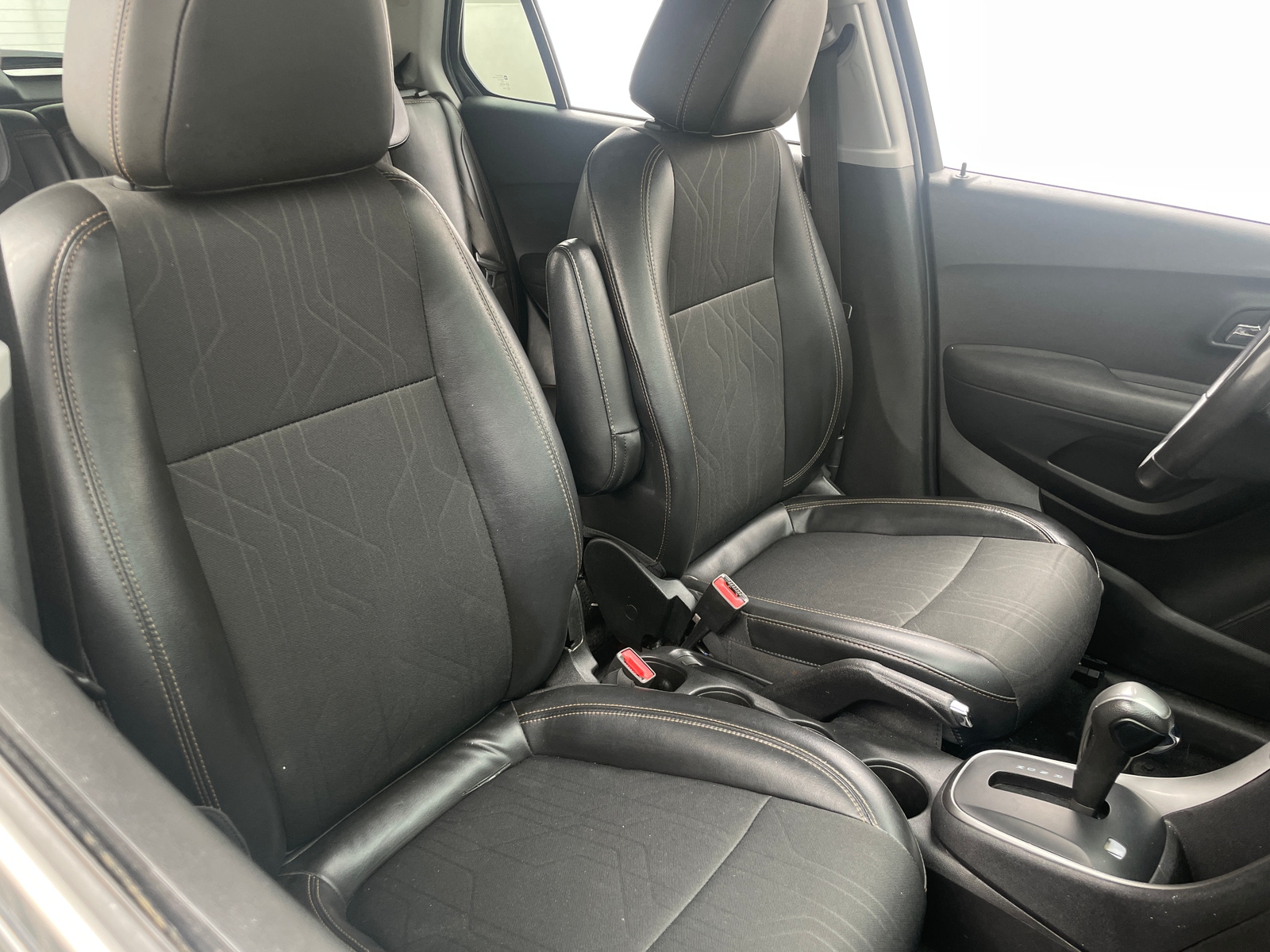 Thumbnail: 2019 Chevrolet Trax - 2