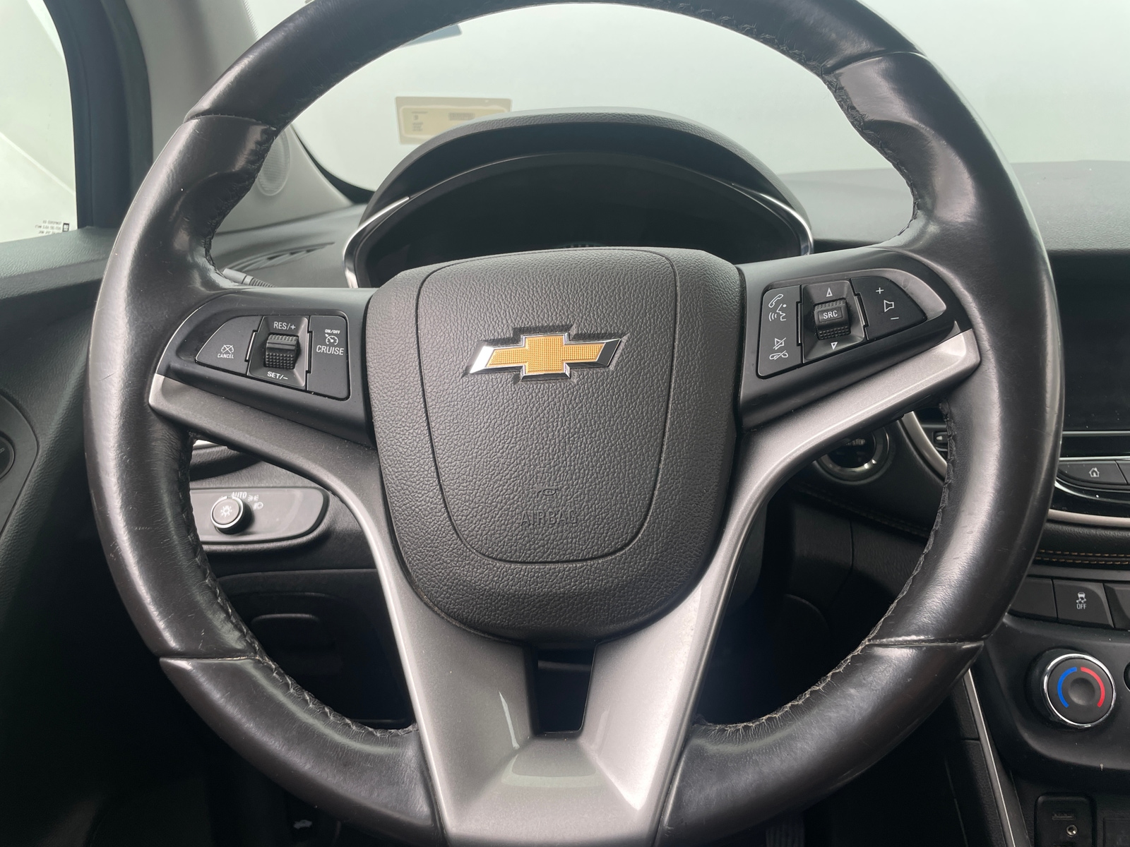 Thumbnail: 2019 Chevrolet Trax - 5
