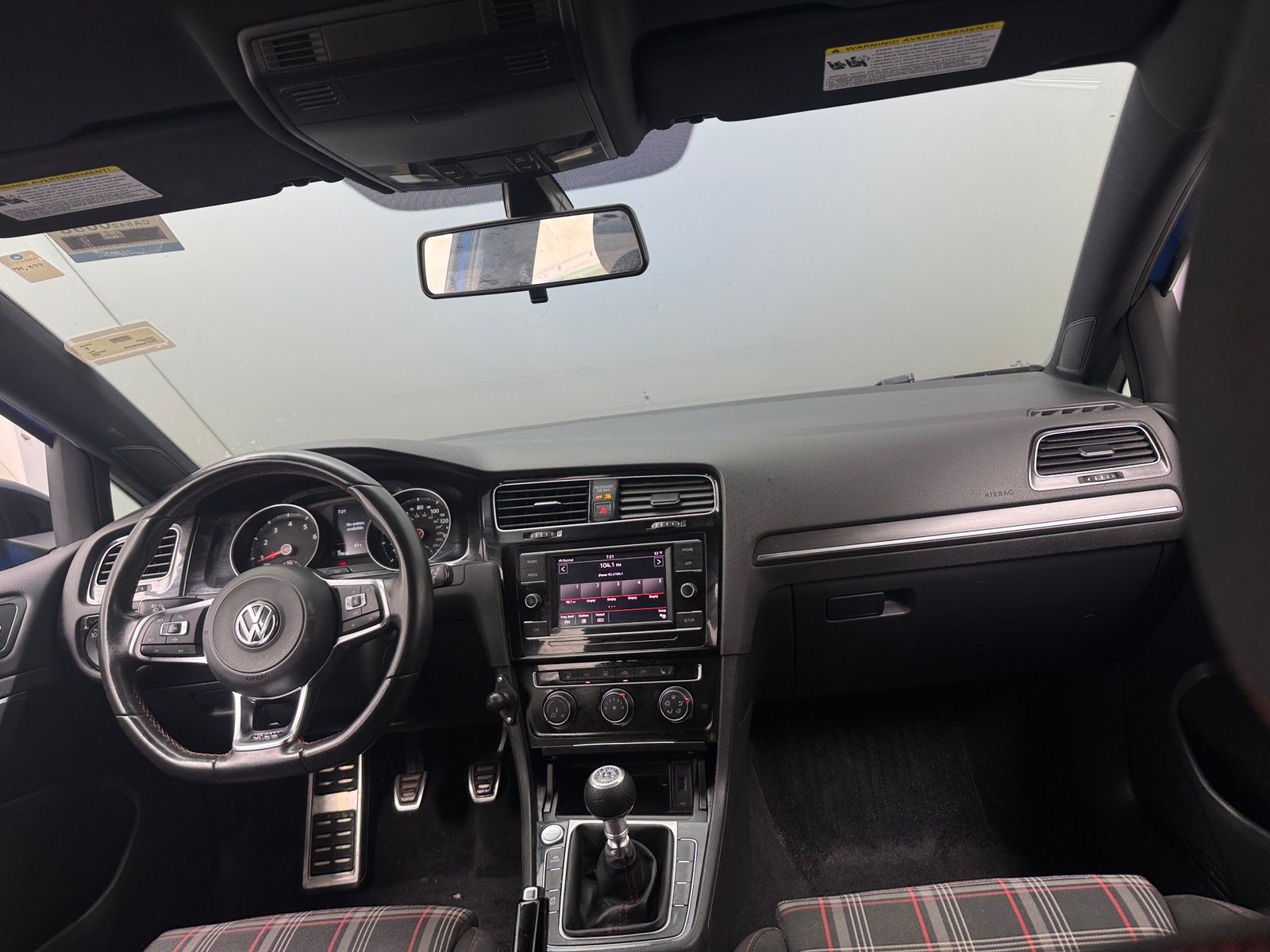 Thumbnail: 2019 Volkswagen Golf - 3