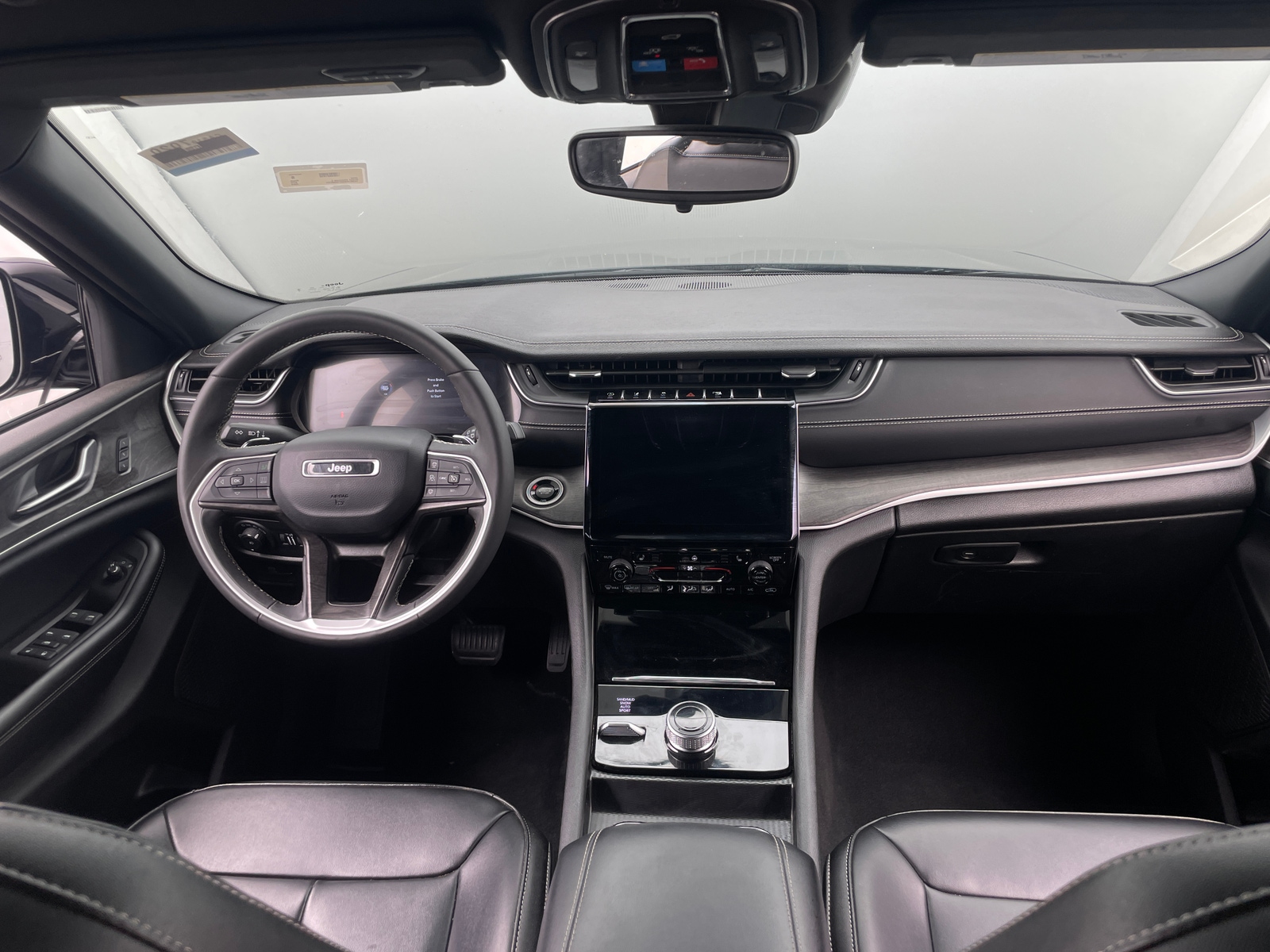Thumbnail: 2024 Jeep Grand Cherokee L - 3