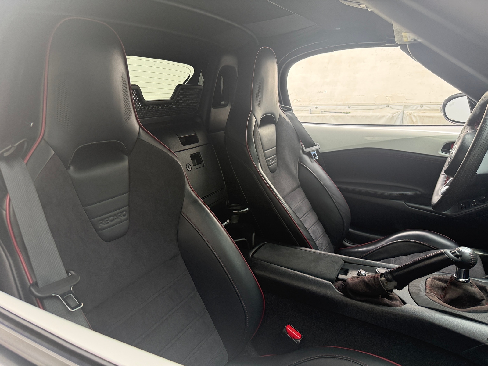 Thumbnail: 2019 Mazda MX-5 Miata - 2