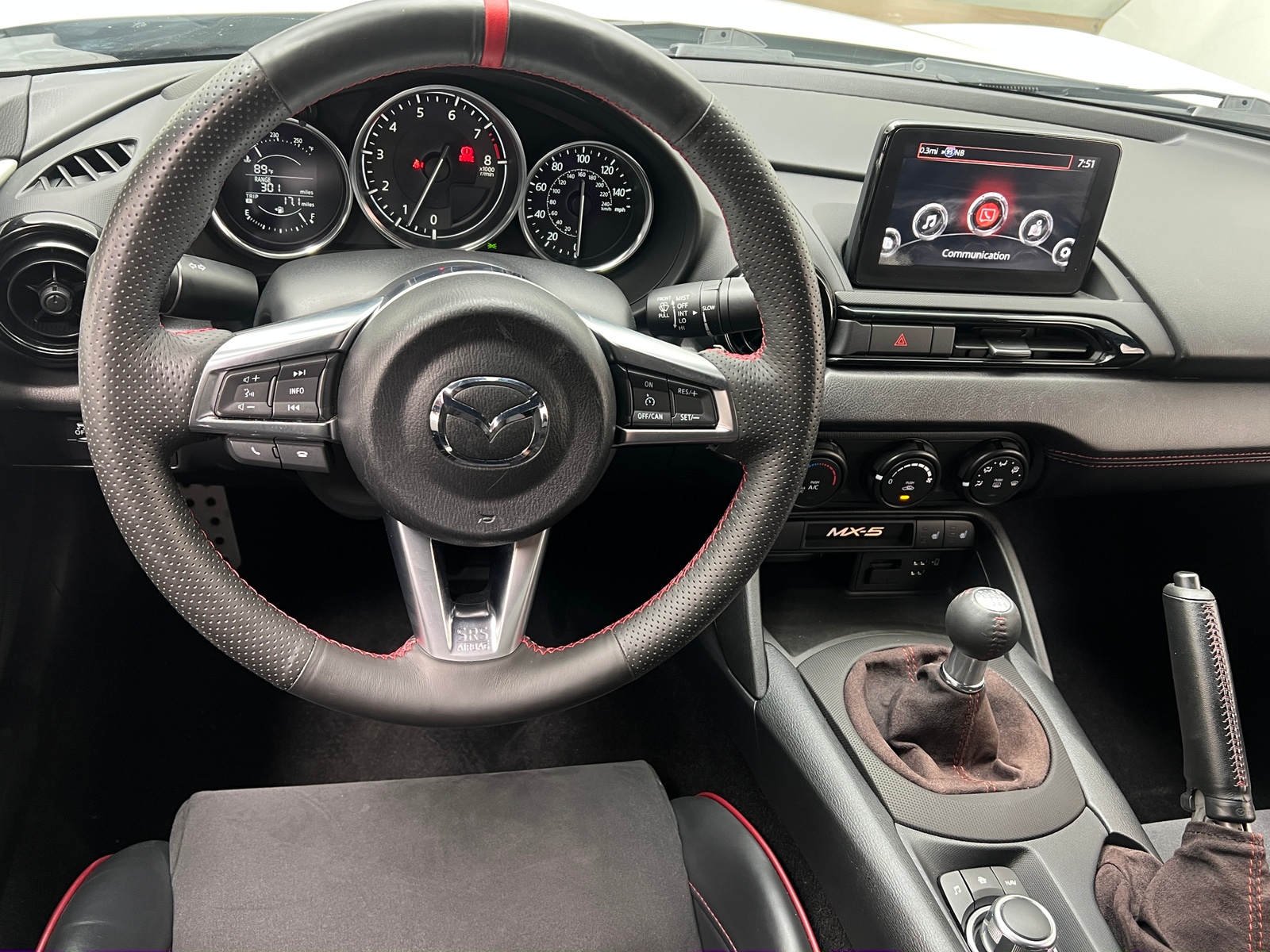 Thumbnail: 2019 Mazda MX-5 Miata - 5