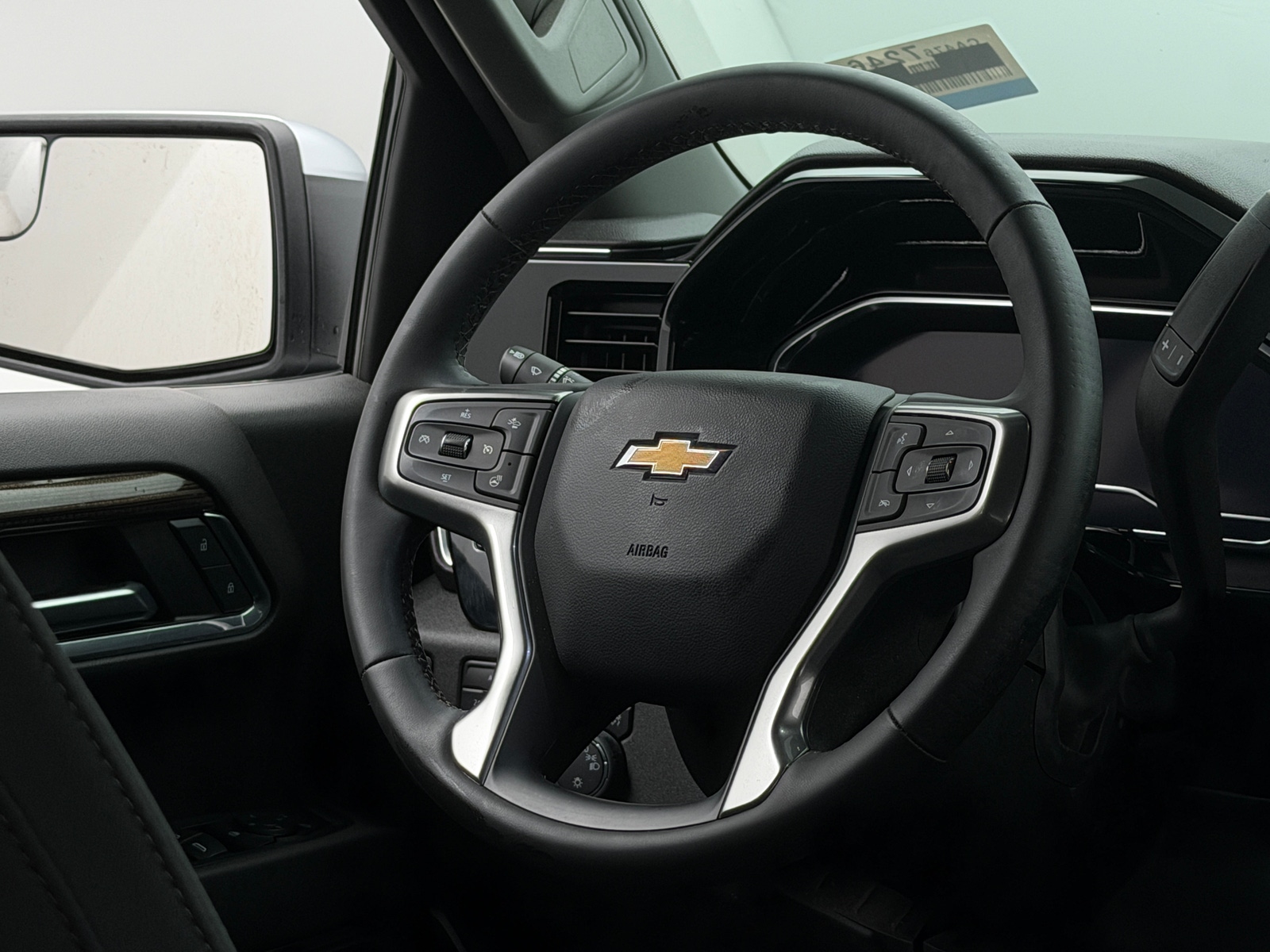 Thumbnail: 2023 Chevrolet Silverado 1500 - 5