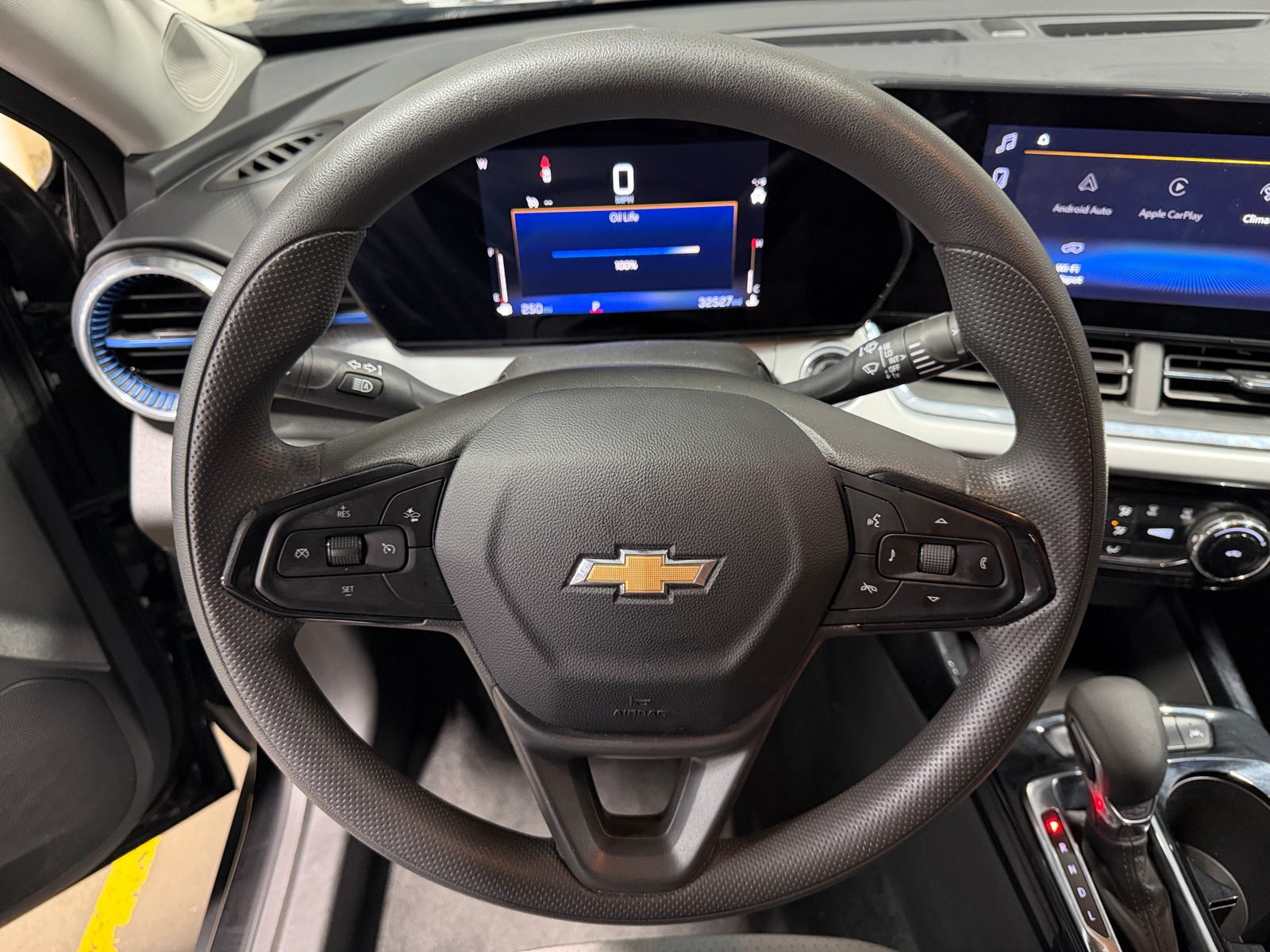 Thumbnail: 2025 Chevrolet Trax - 5